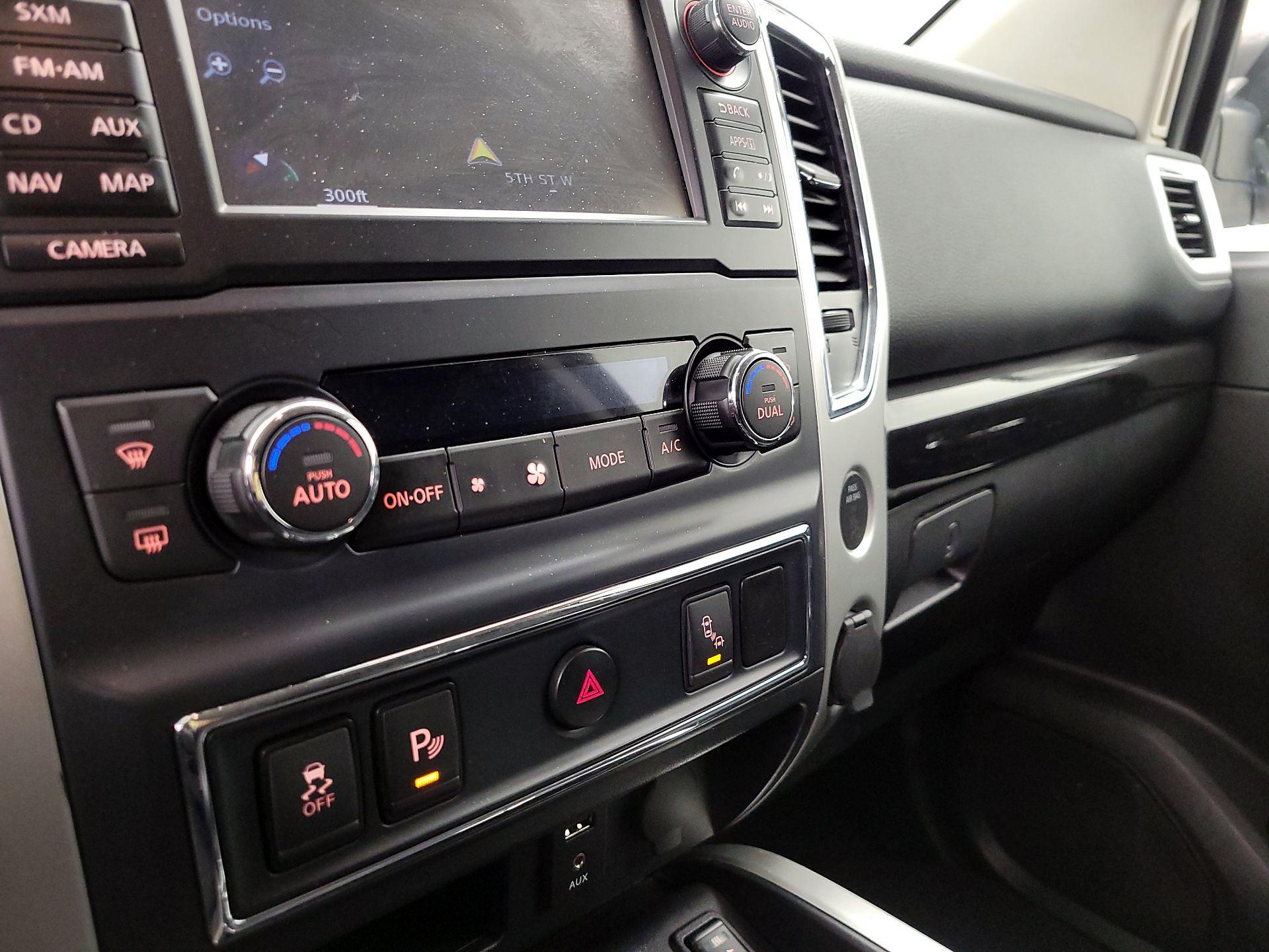 Thumbnail: 2017 Nissan Titan - 17