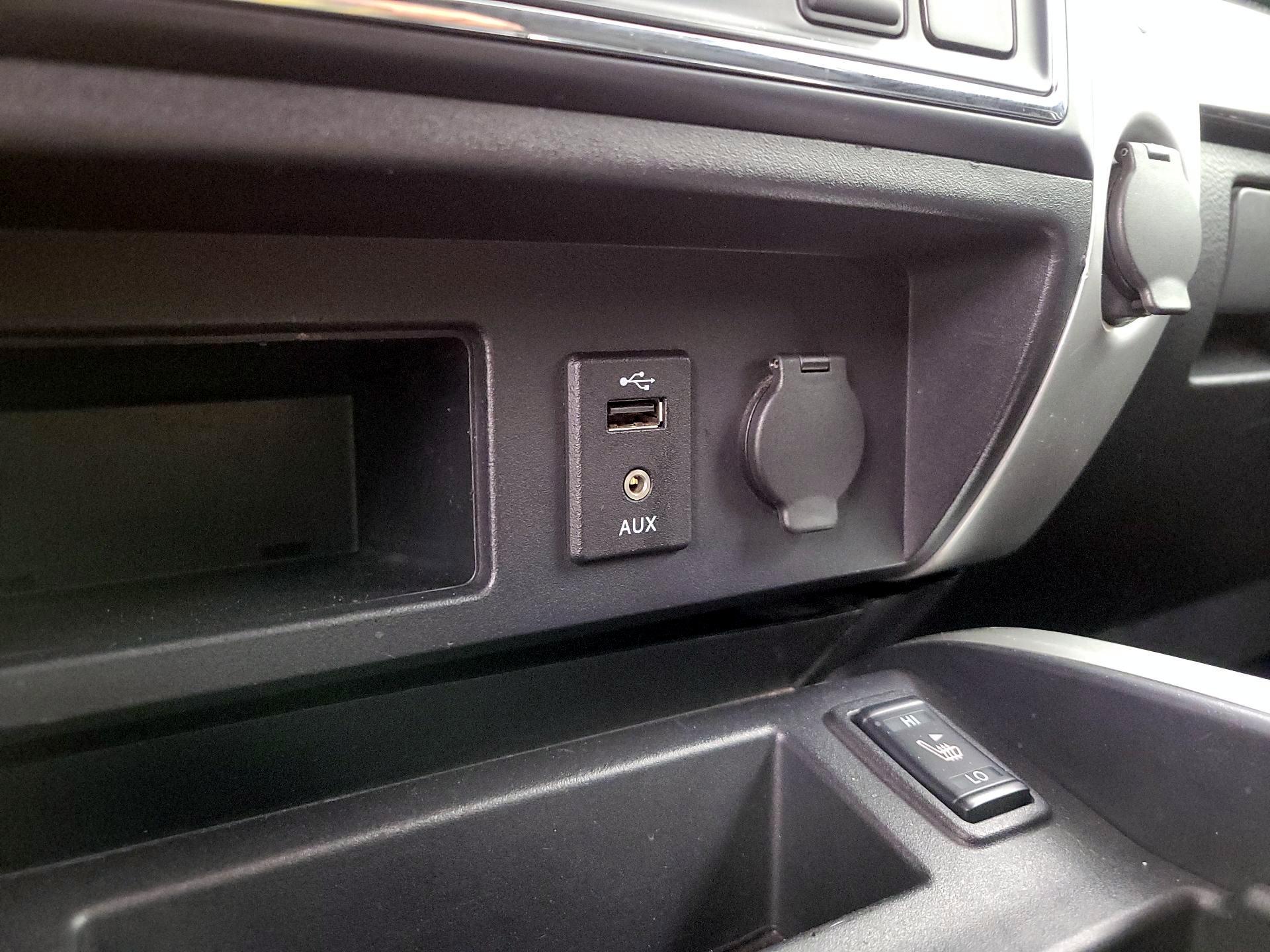 Thumbnail: 2017 Nissan Titan - 19