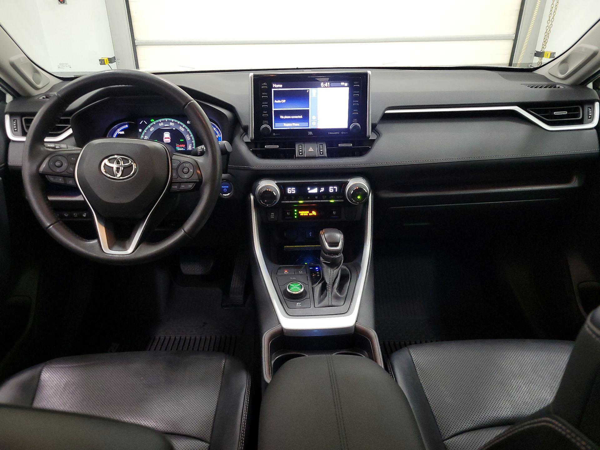 Thumbnail: 2021 Toyota RAV4 - 9