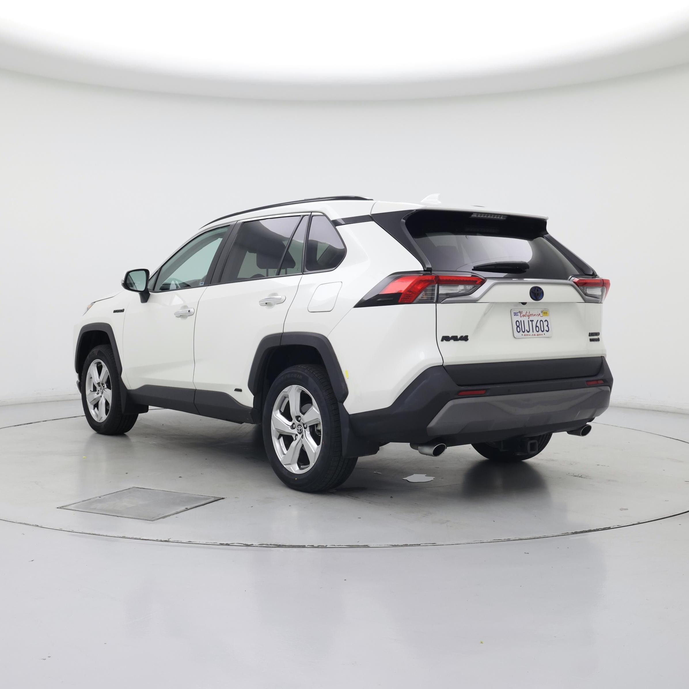 Thumbnail: 2021 Toyota RAV4 - 2