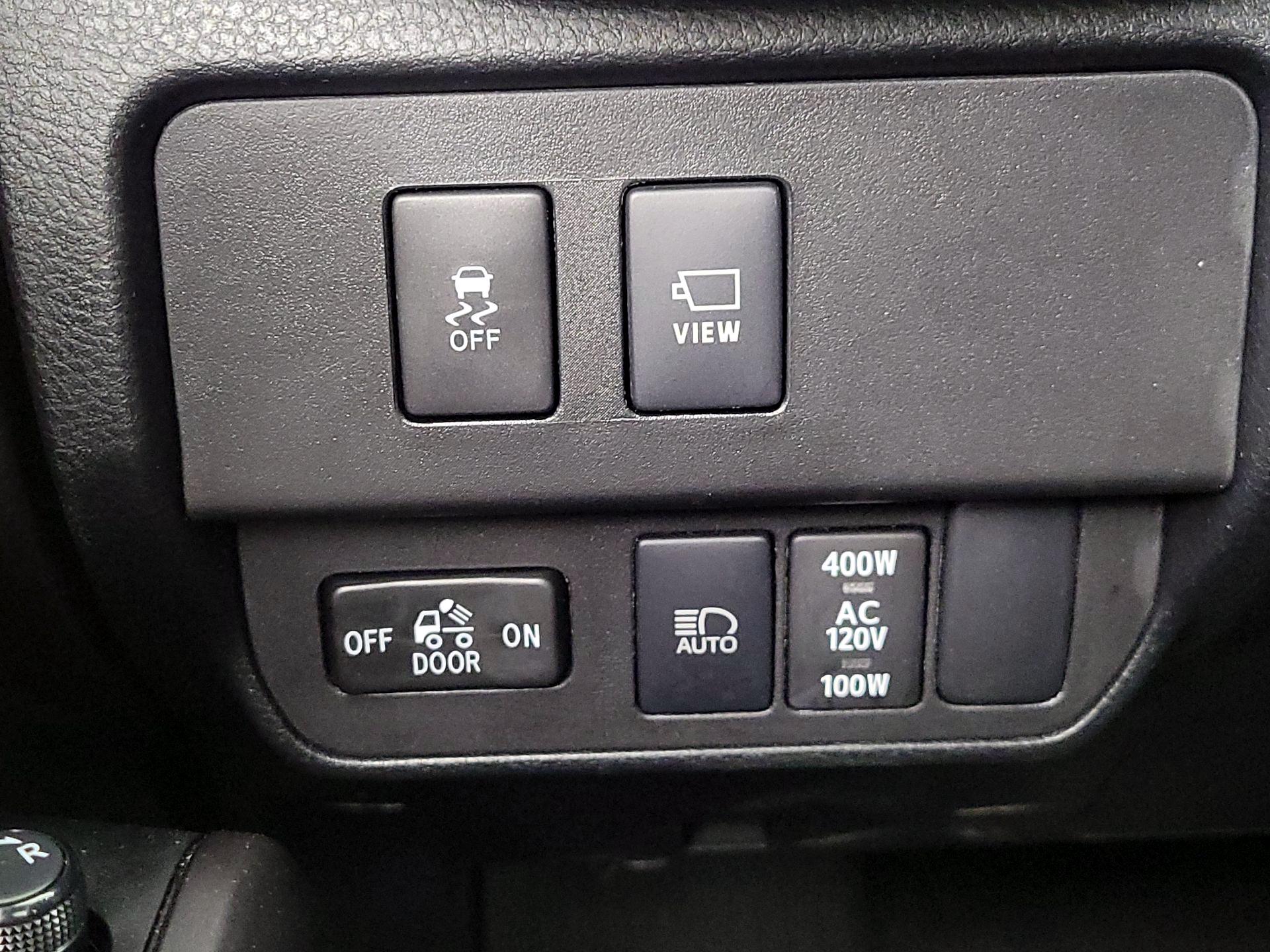 Thumbnail: 2023 Toyota Tacoma - 13