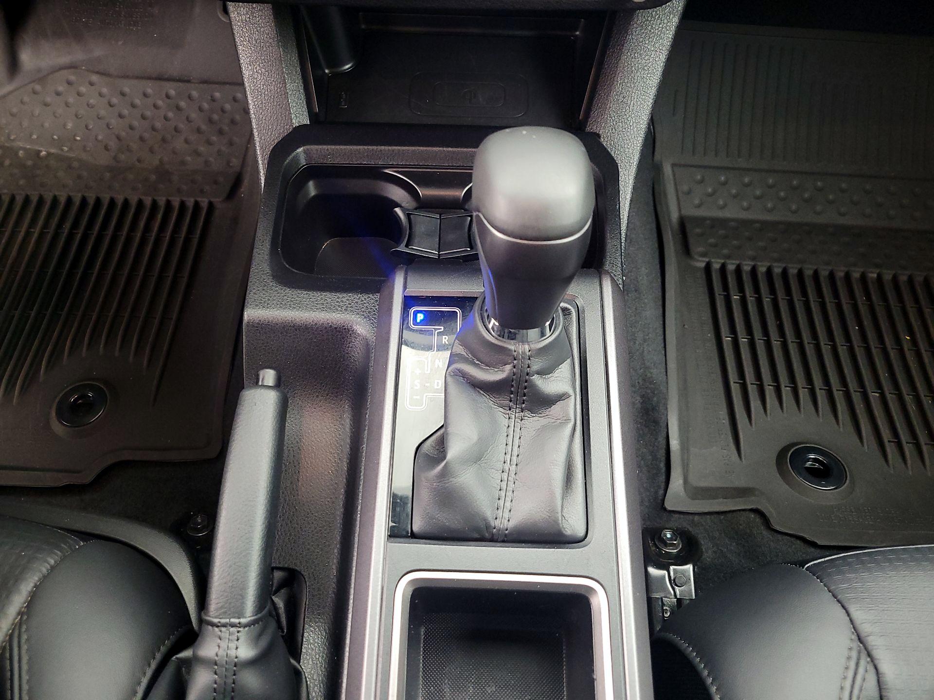 Thumbnail: 2023 Toyota Tacoma - 18