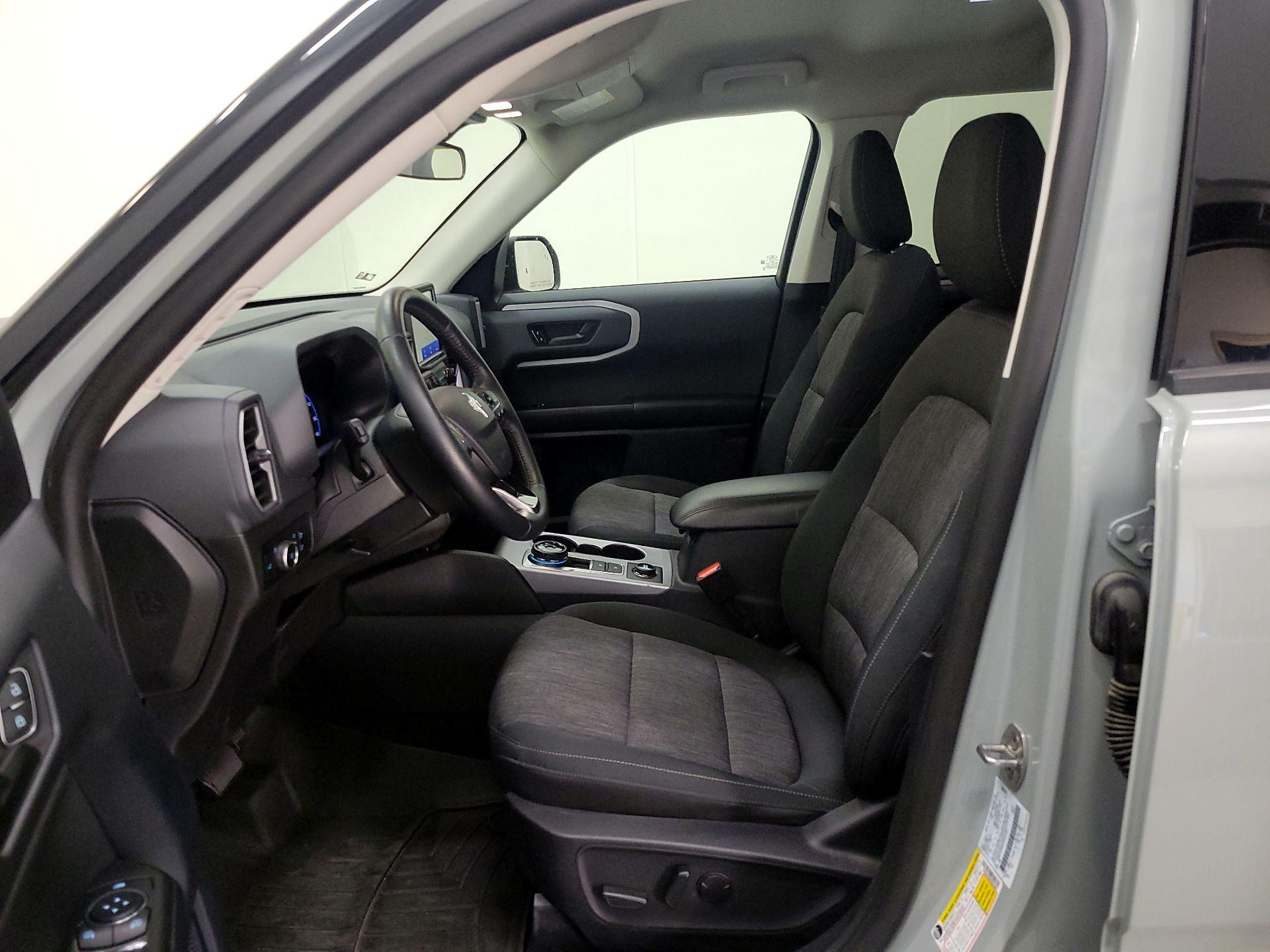 Thumbnail: 2023 Ford Bronco Sport - 11