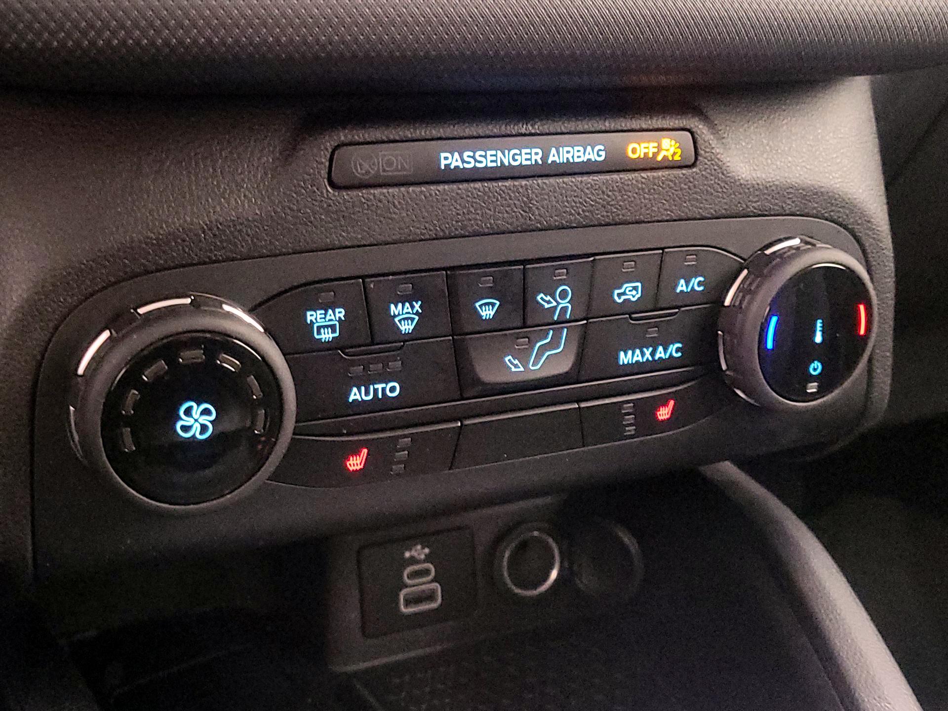 Thumbnail: 2023 Ford Bronco Sport - 16