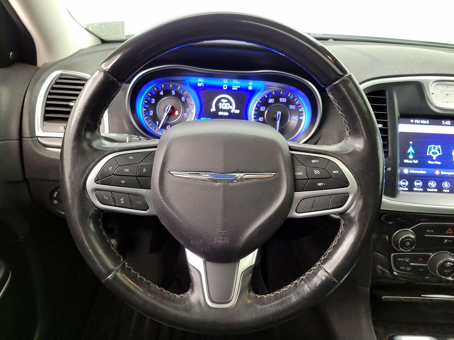 Thumbnail: 2020 Chrysler 300 - 10