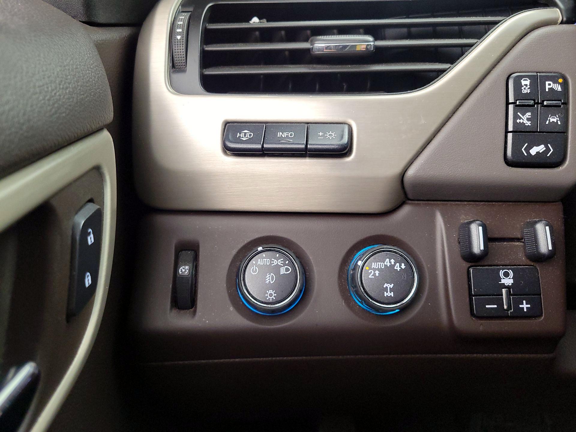 Thumbnail: 2017 GMC Yukon XL - 13