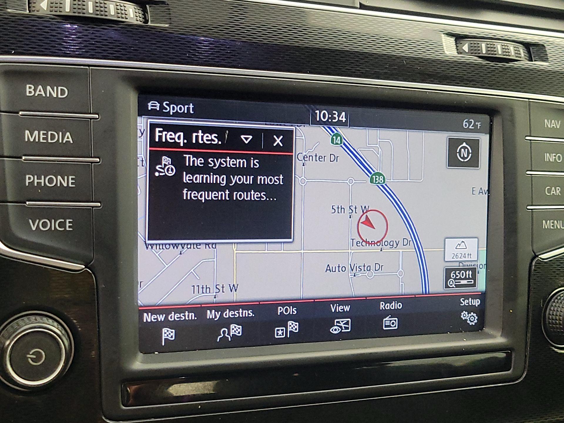 Thumbnail: 2017 Volkswagen Golf - 14