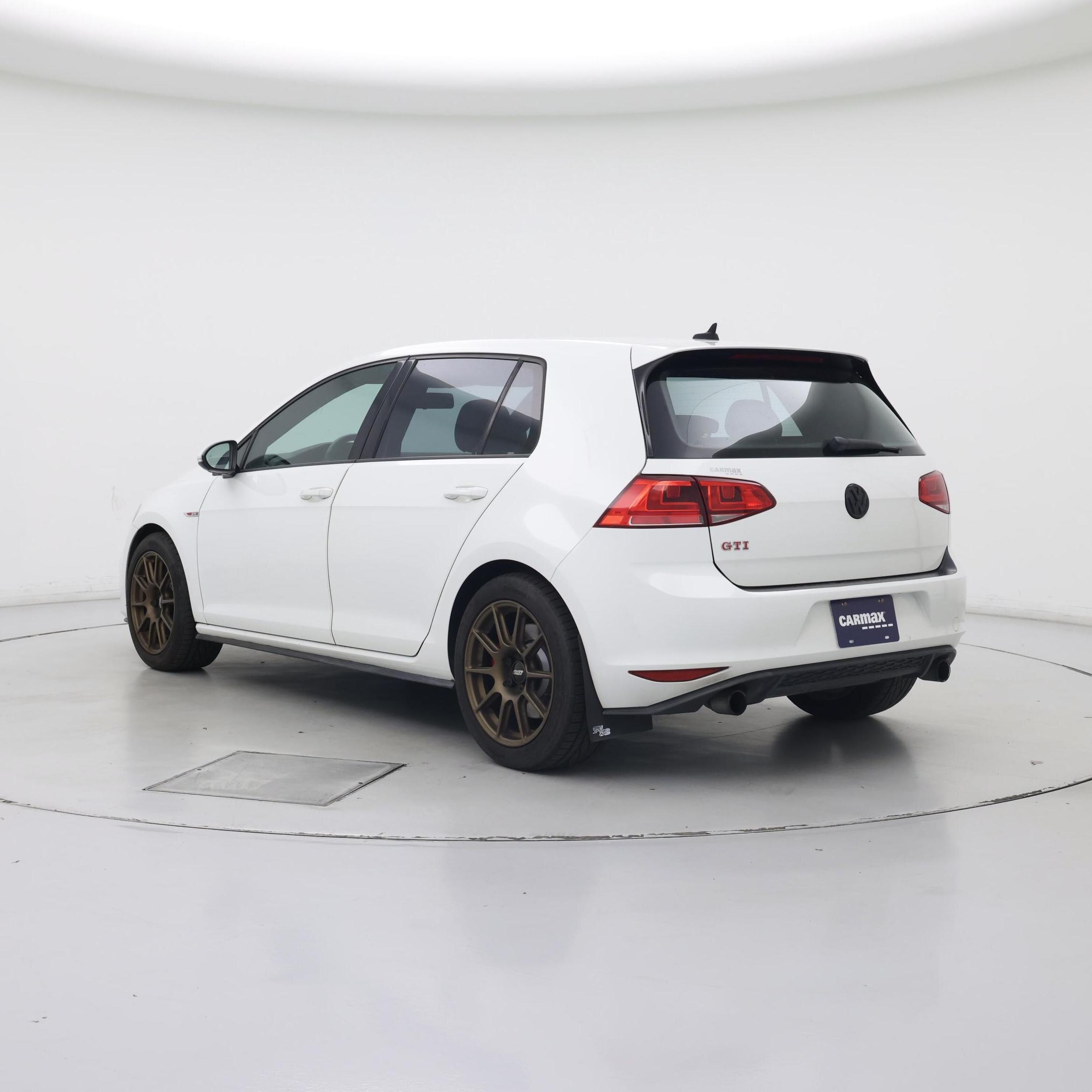 Thumbnail: 2017 Volkswagen Golf - 2