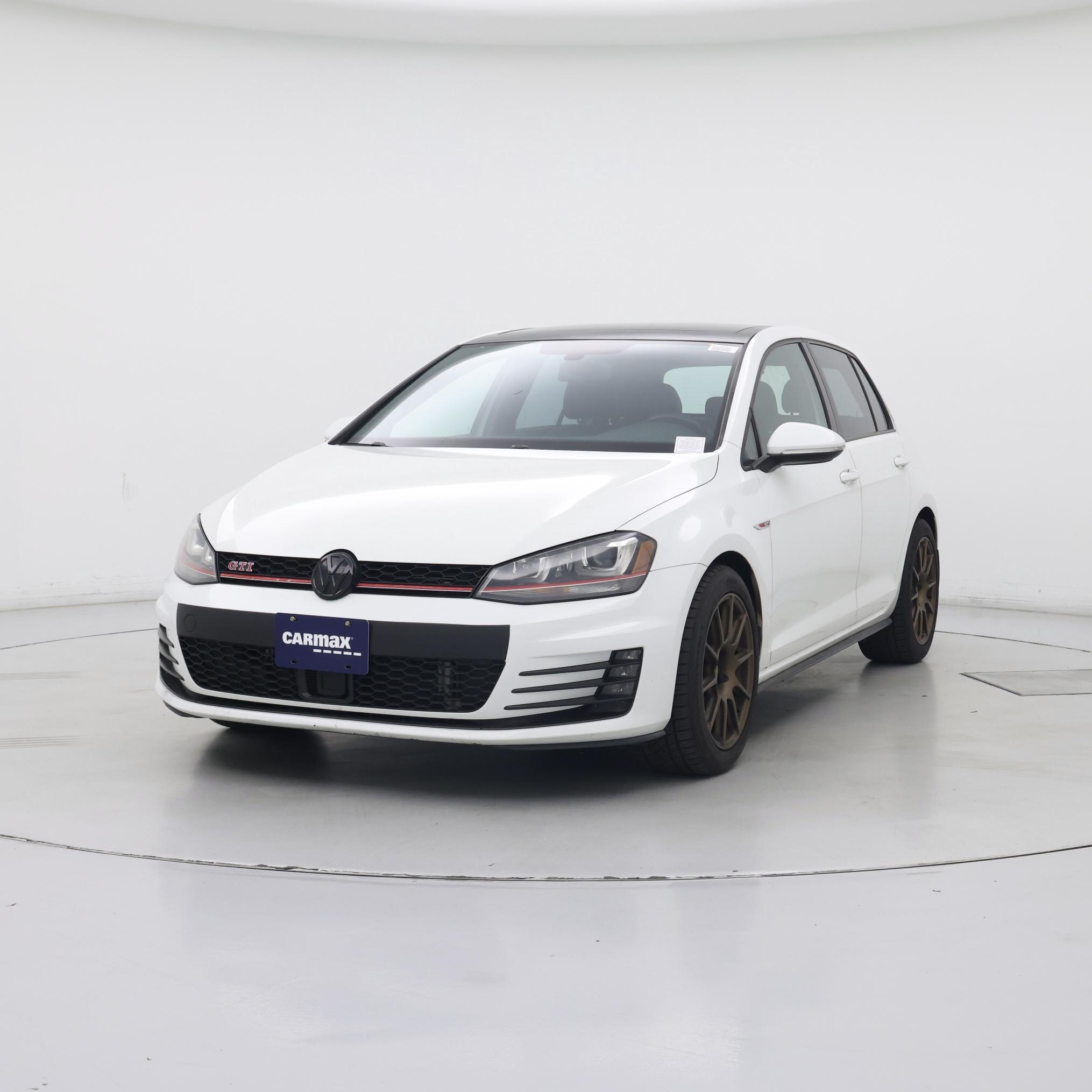 Thumbnail: 2017 Volkswagen Golf - 4