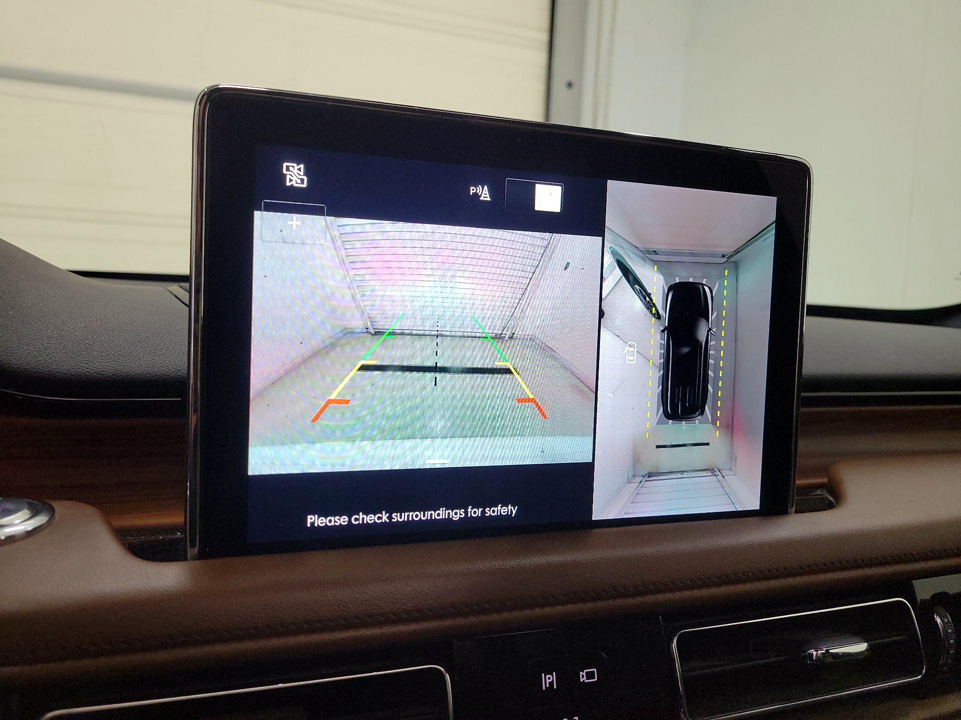 Thumbnail: 2020 Lincoln Aviator - 15