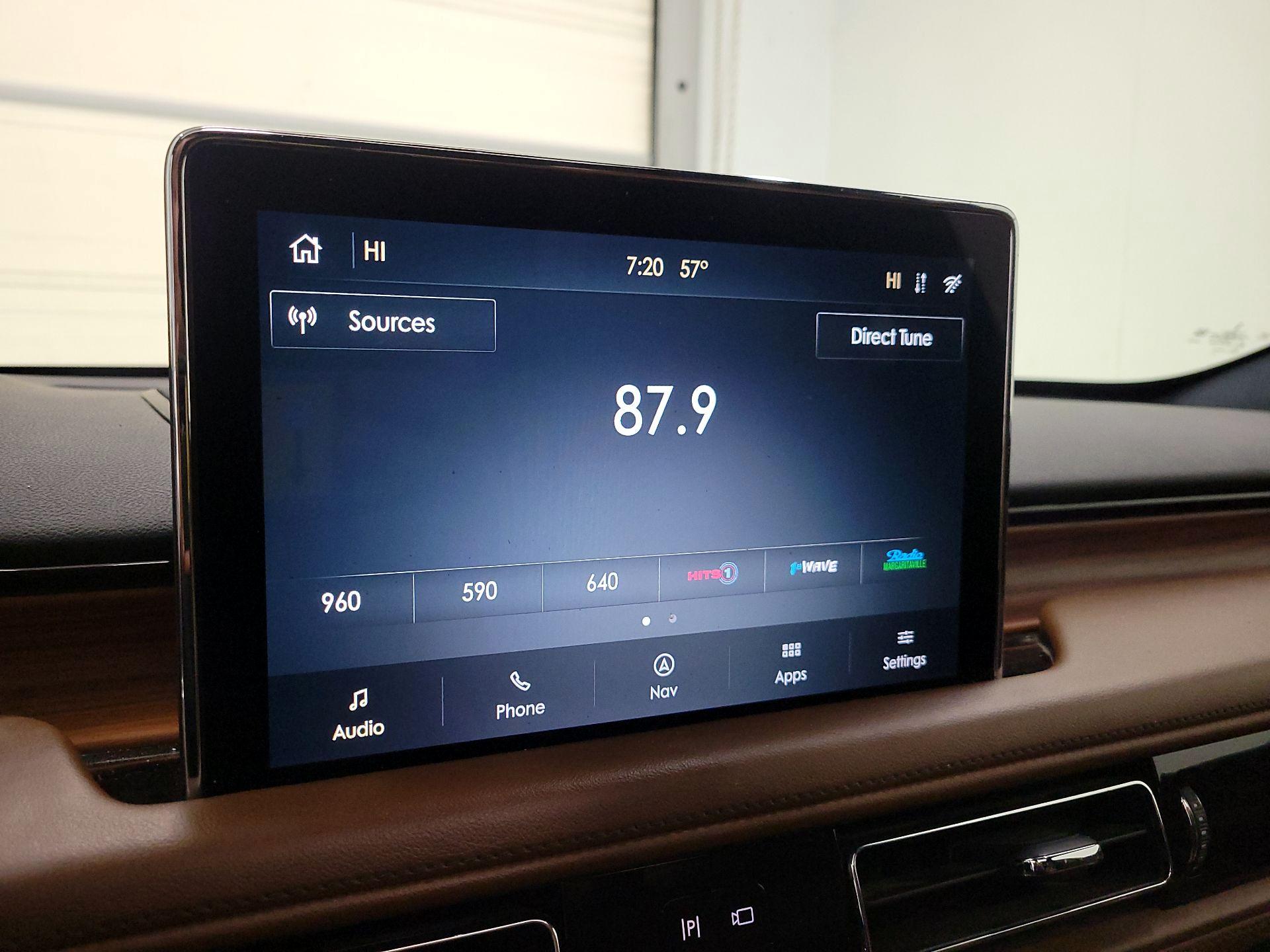 Thumbnail: 2020 Lincoln Aviator - 16