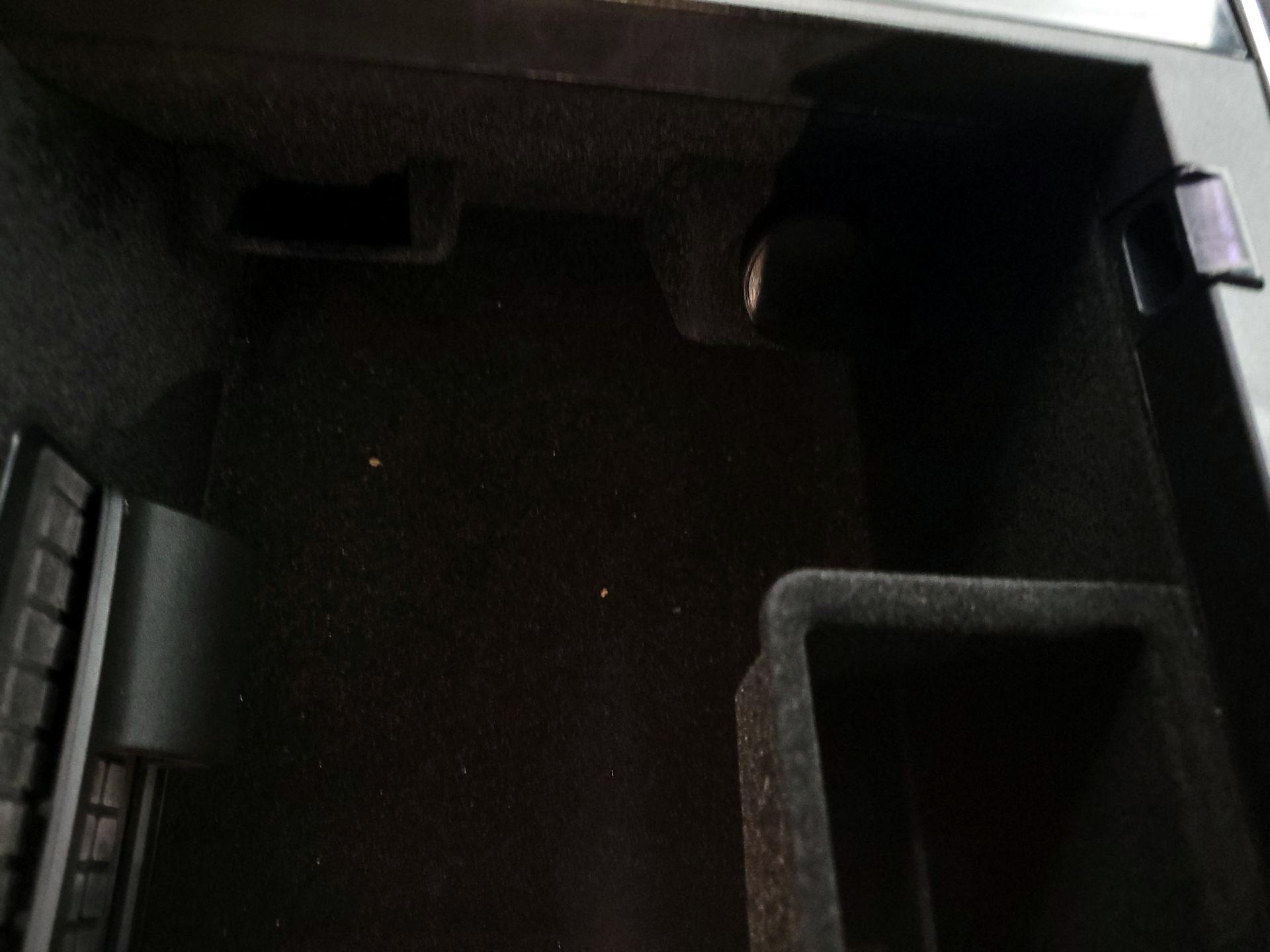 Thumbnail: 2020 Lincoln Aviator - 19