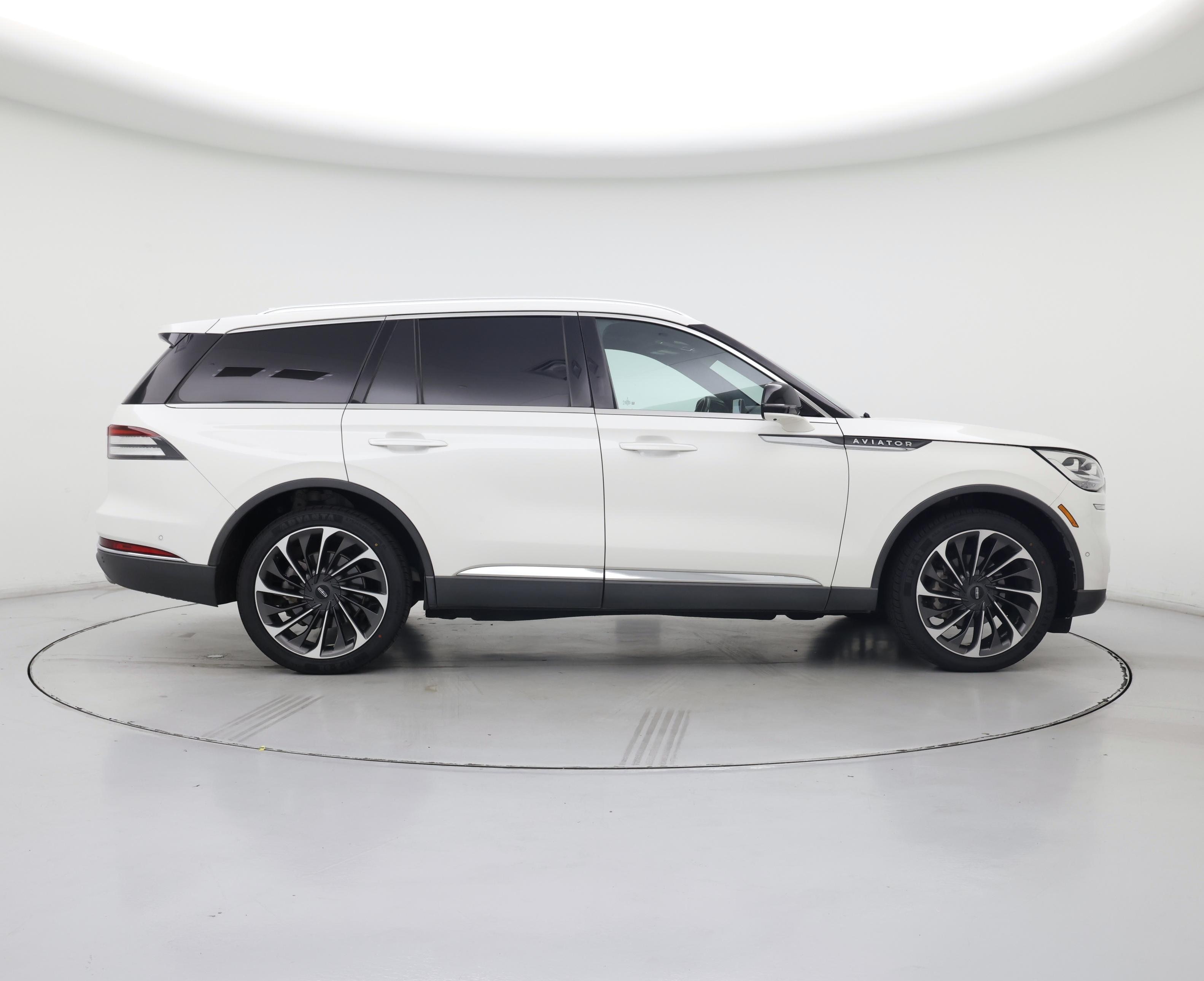 Thumbnail: 2020 Lincoln Aviator - 7