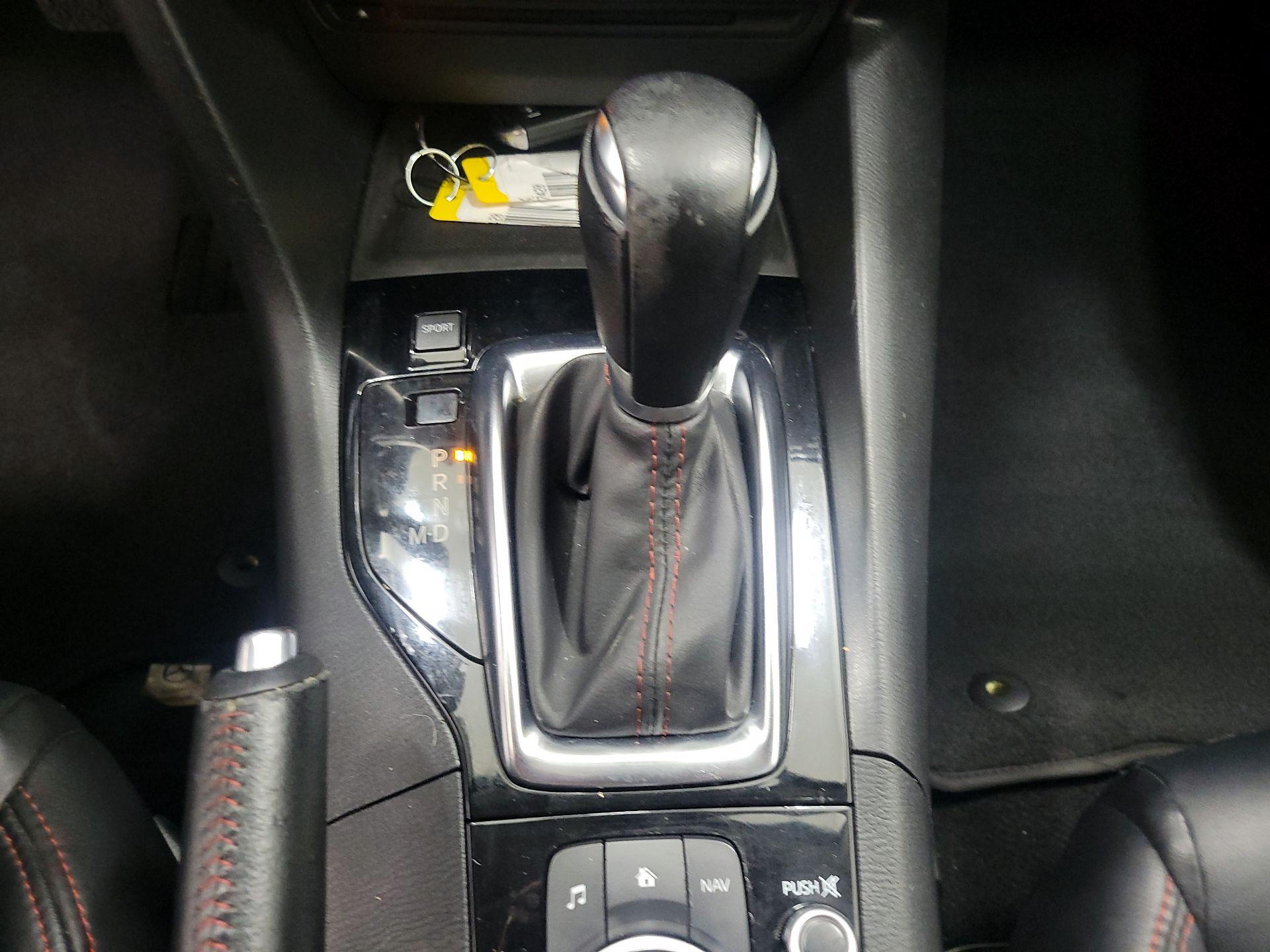 Thumbnail: 2015 Mazda Mazda3 - 18