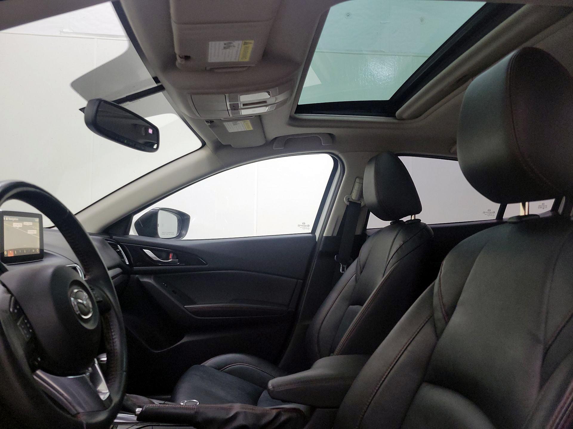 Thumbnail: 2015 Mazda Mazda3 - 20