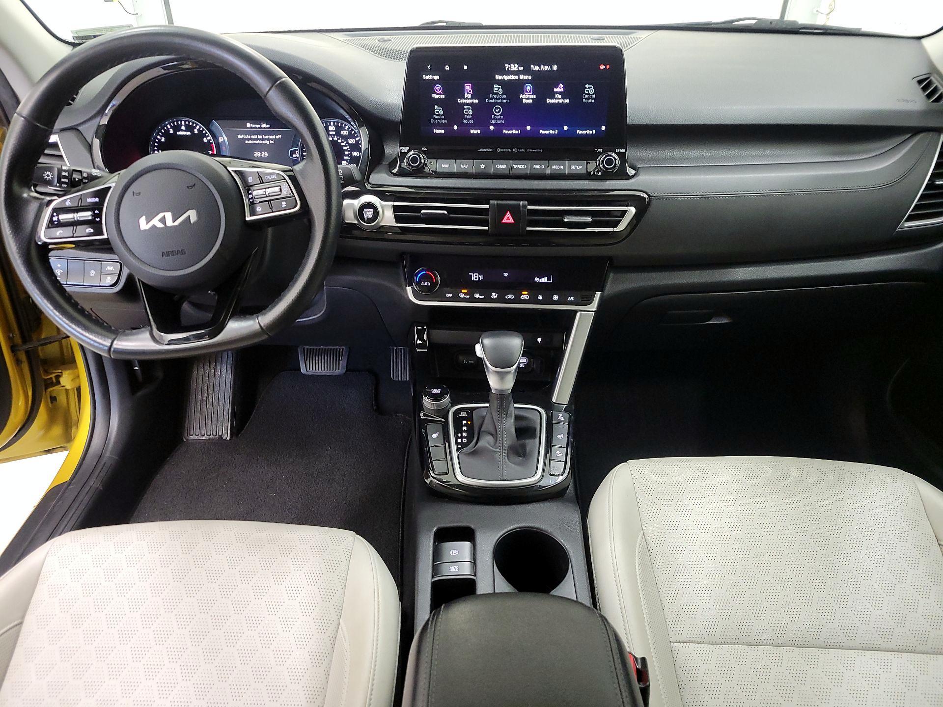 Thumbnail: 2022 Kia Seltos - 9