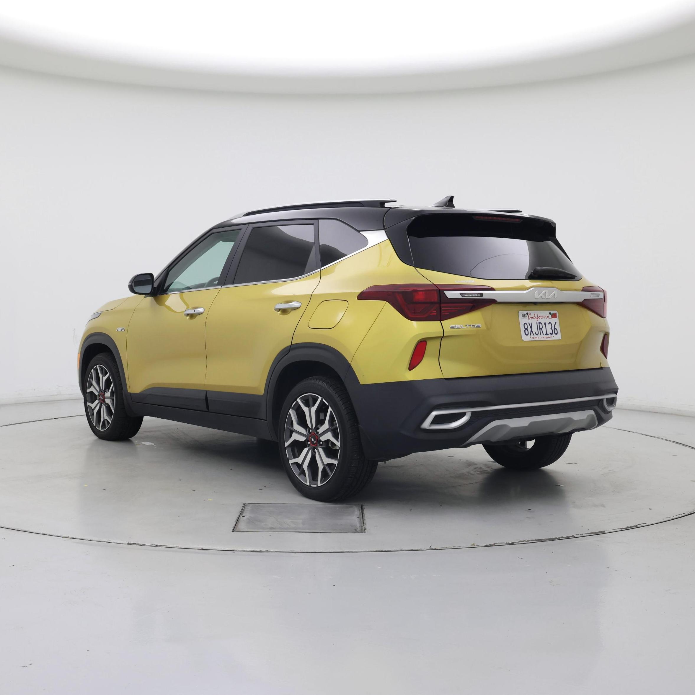 Thumbnail: 2022 Kia Seltos - 2