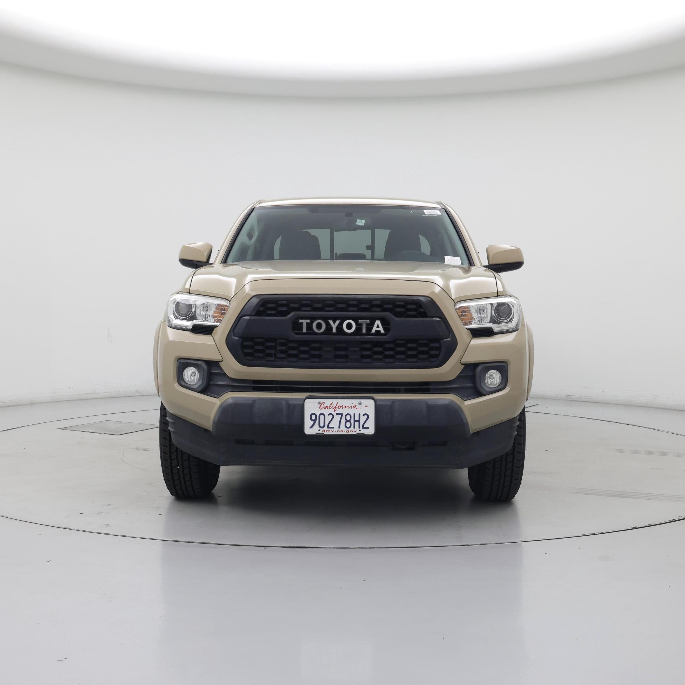 Thumbnail: 2017 Toyota Tacoma - 5