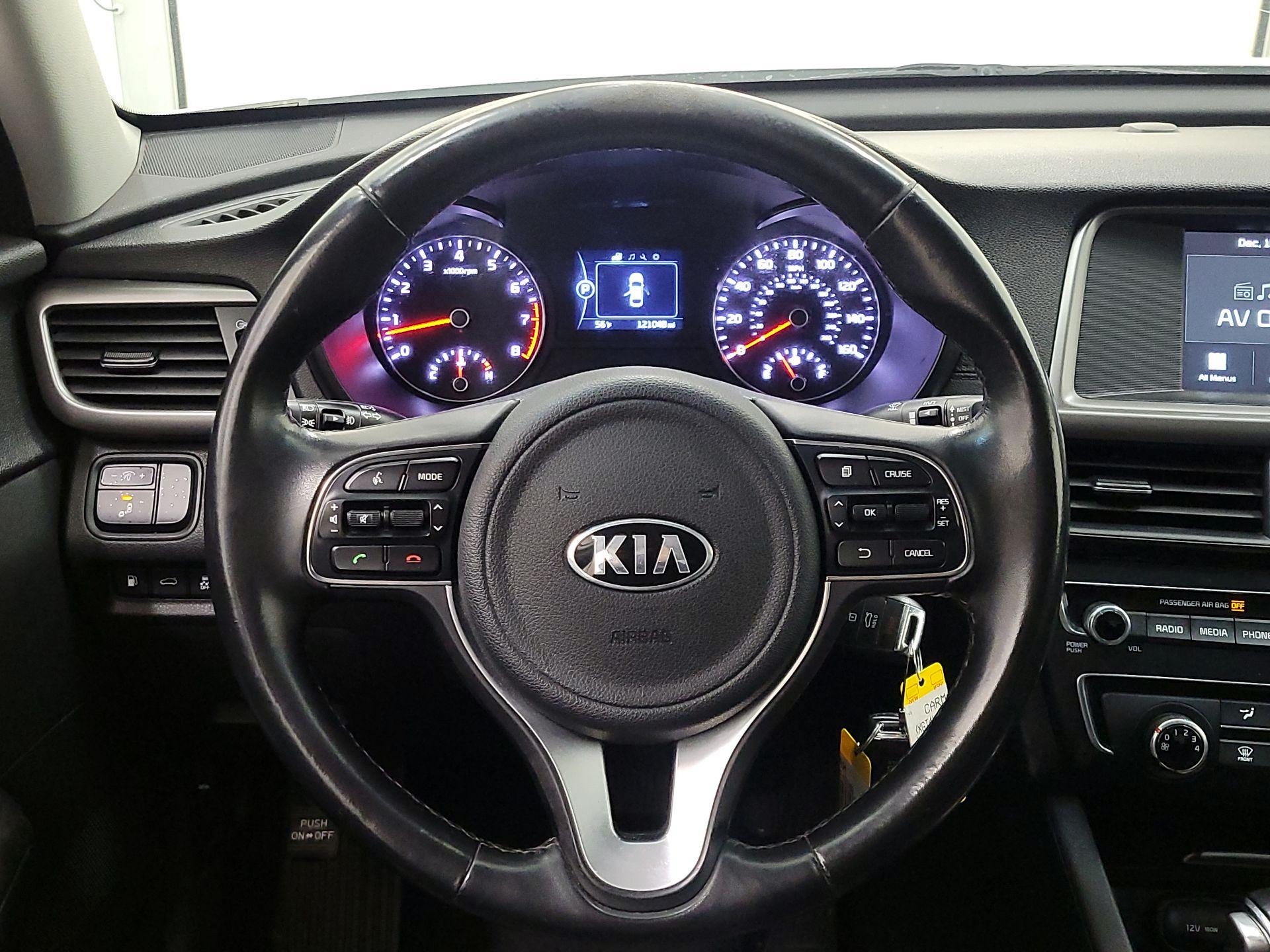 Thumbnail: 2018 Kia Optima - 10