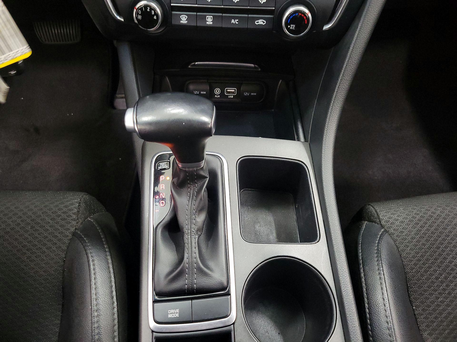 Thumbnail: 2018 Kia Optima - 17