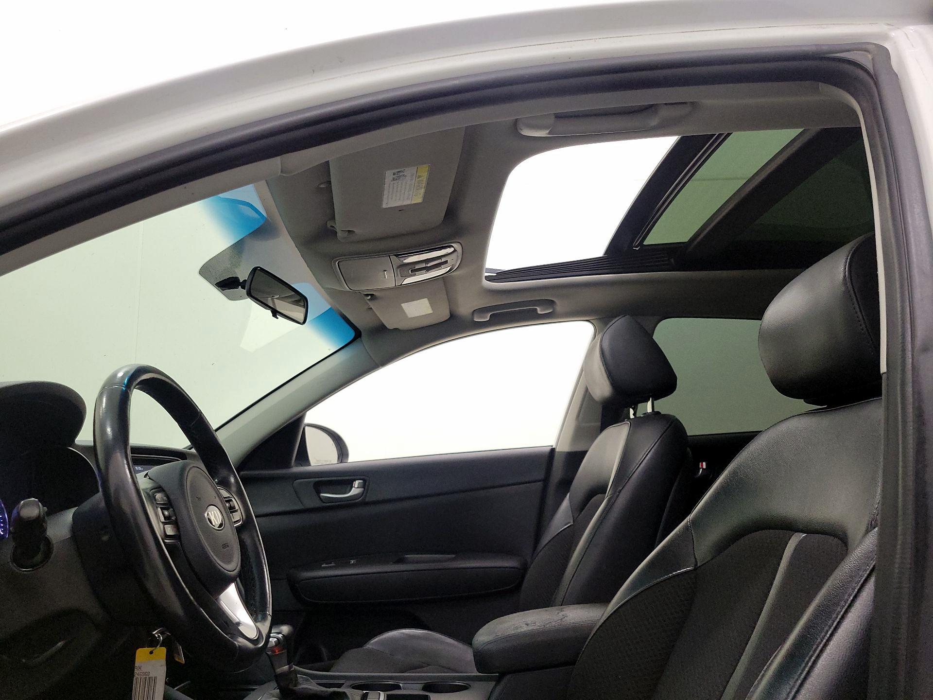 Thumbnail: 2018 Kia Optima - 19