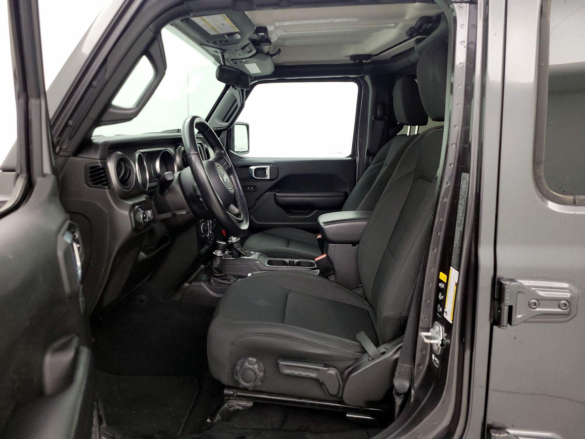 Thumbnail: 2021 Jeep Gladiator - 11