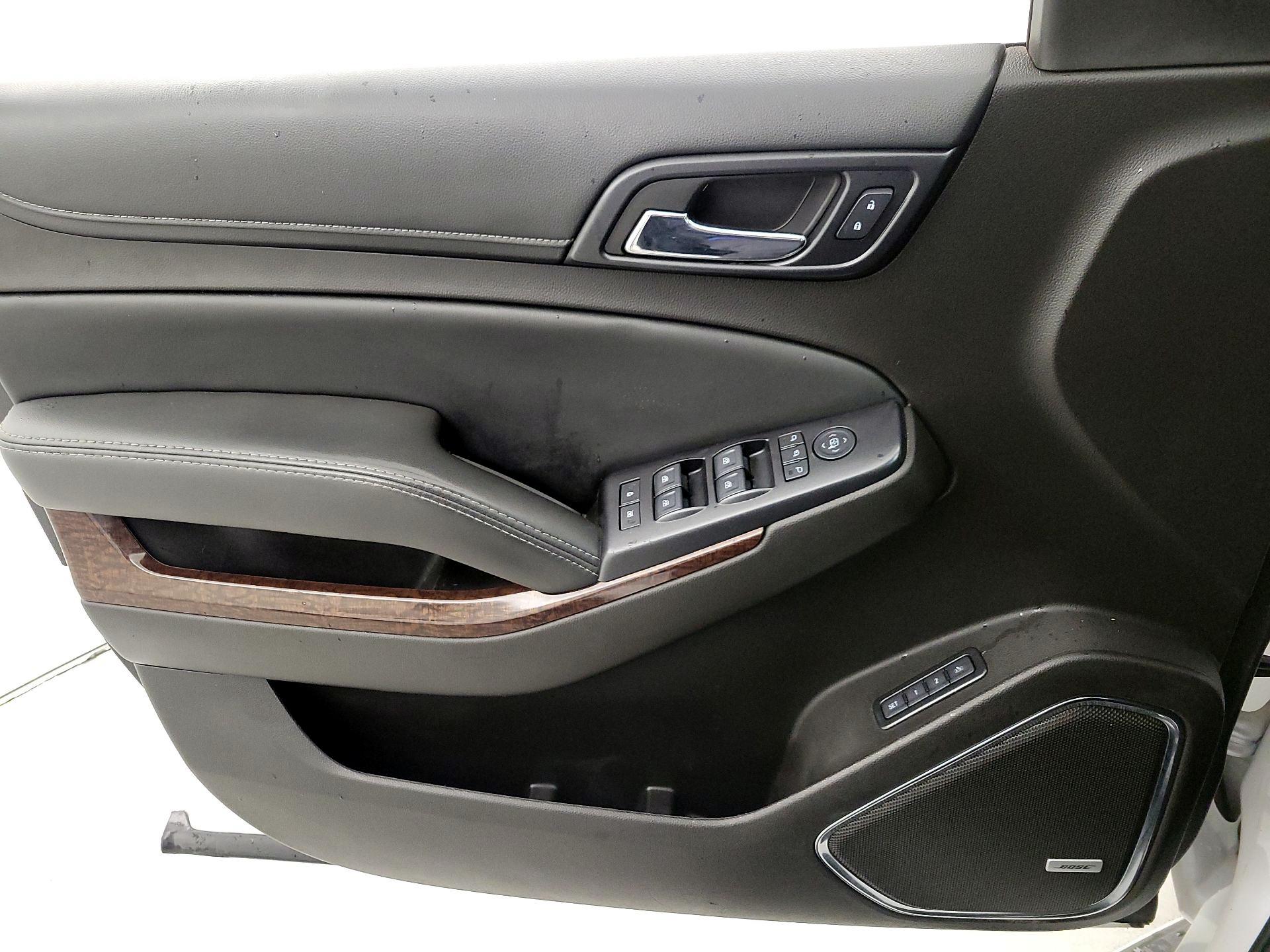 Thumbnail: 2017 GMC Yukon XL - 12