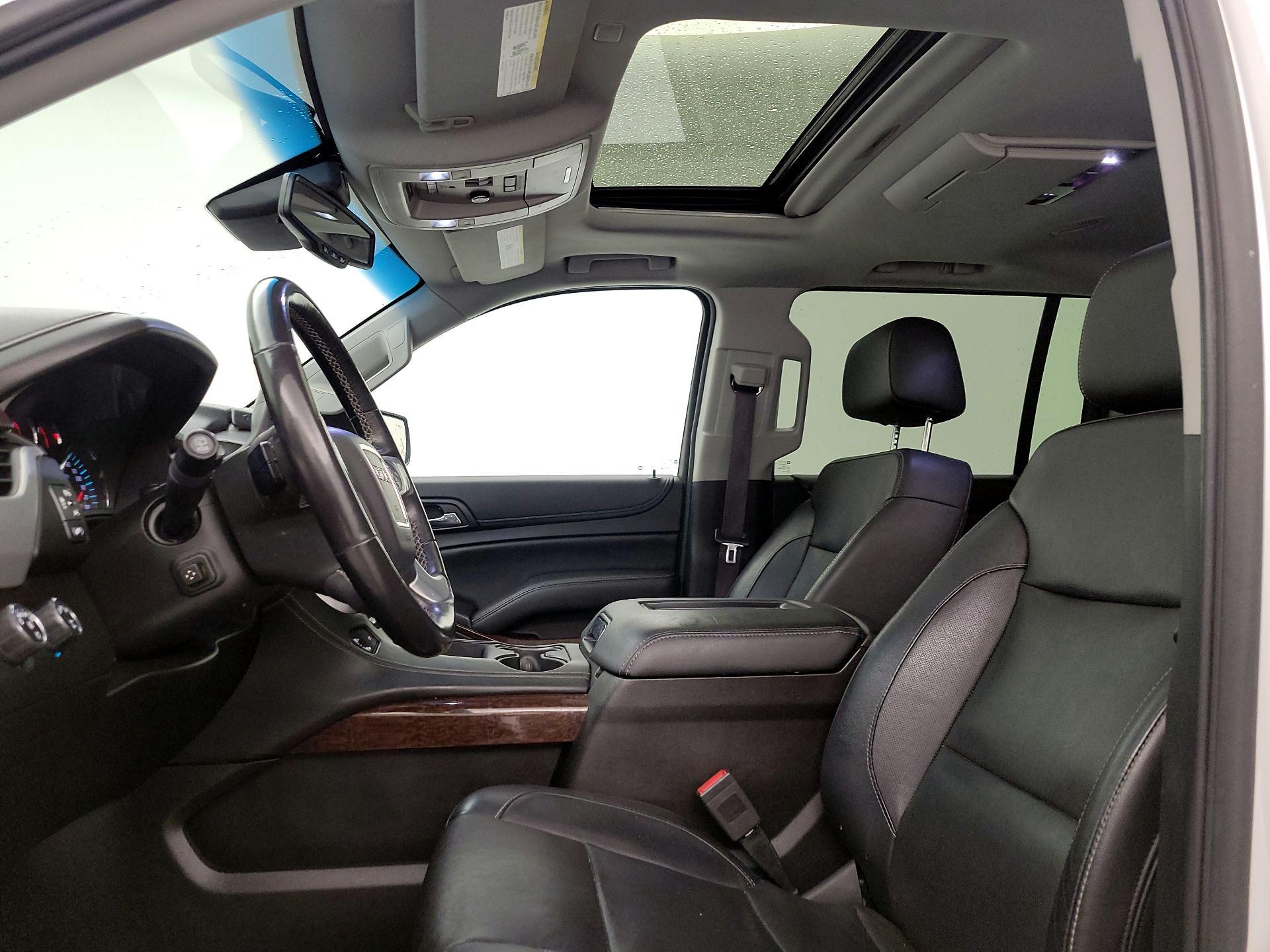 Thumbnail: 2017 GMC Yukon XL - 20