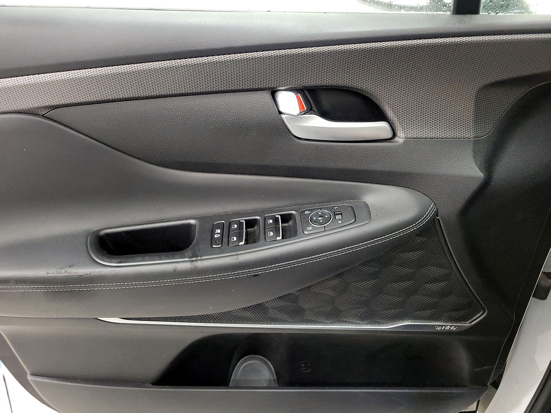 Thumbnail: 2020 Hyundai Santa Fe - 12