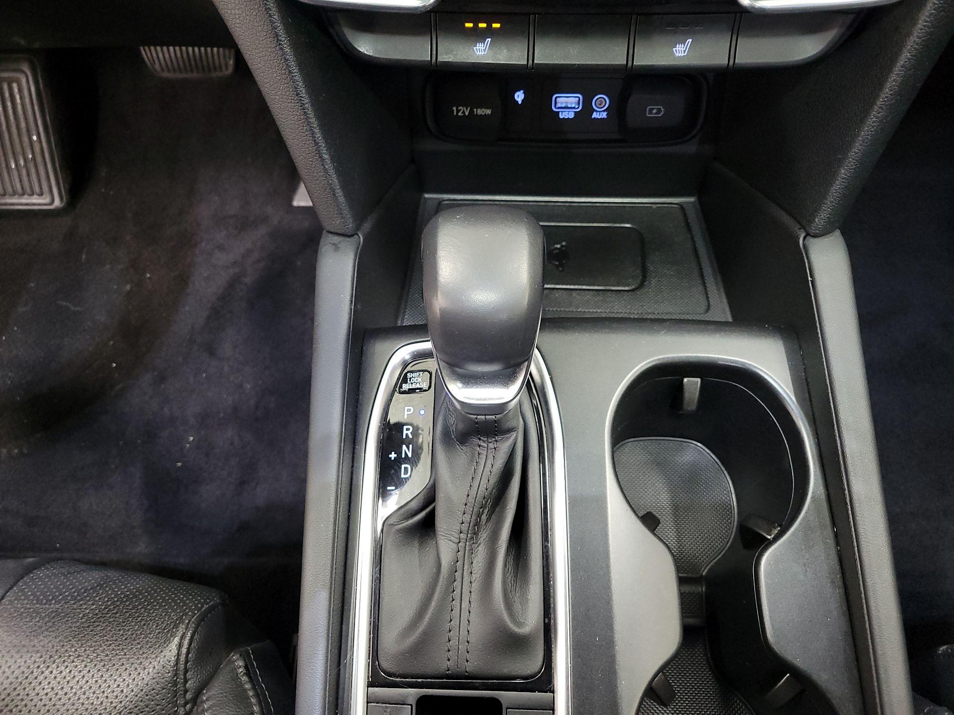 Thumbnail: 2020 Hyundai Santa Fe - 17