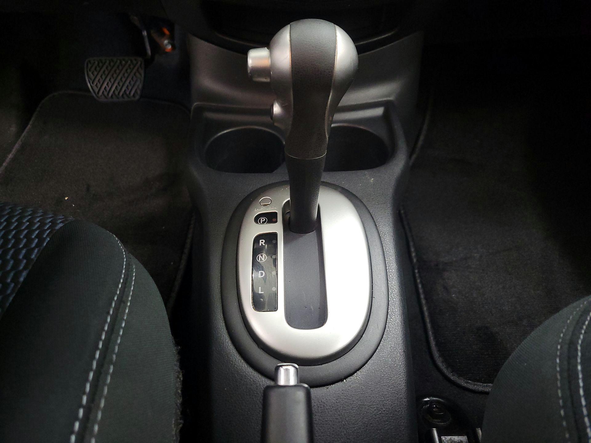 Thumbnail: 2015 Nissan Versa Note - 16