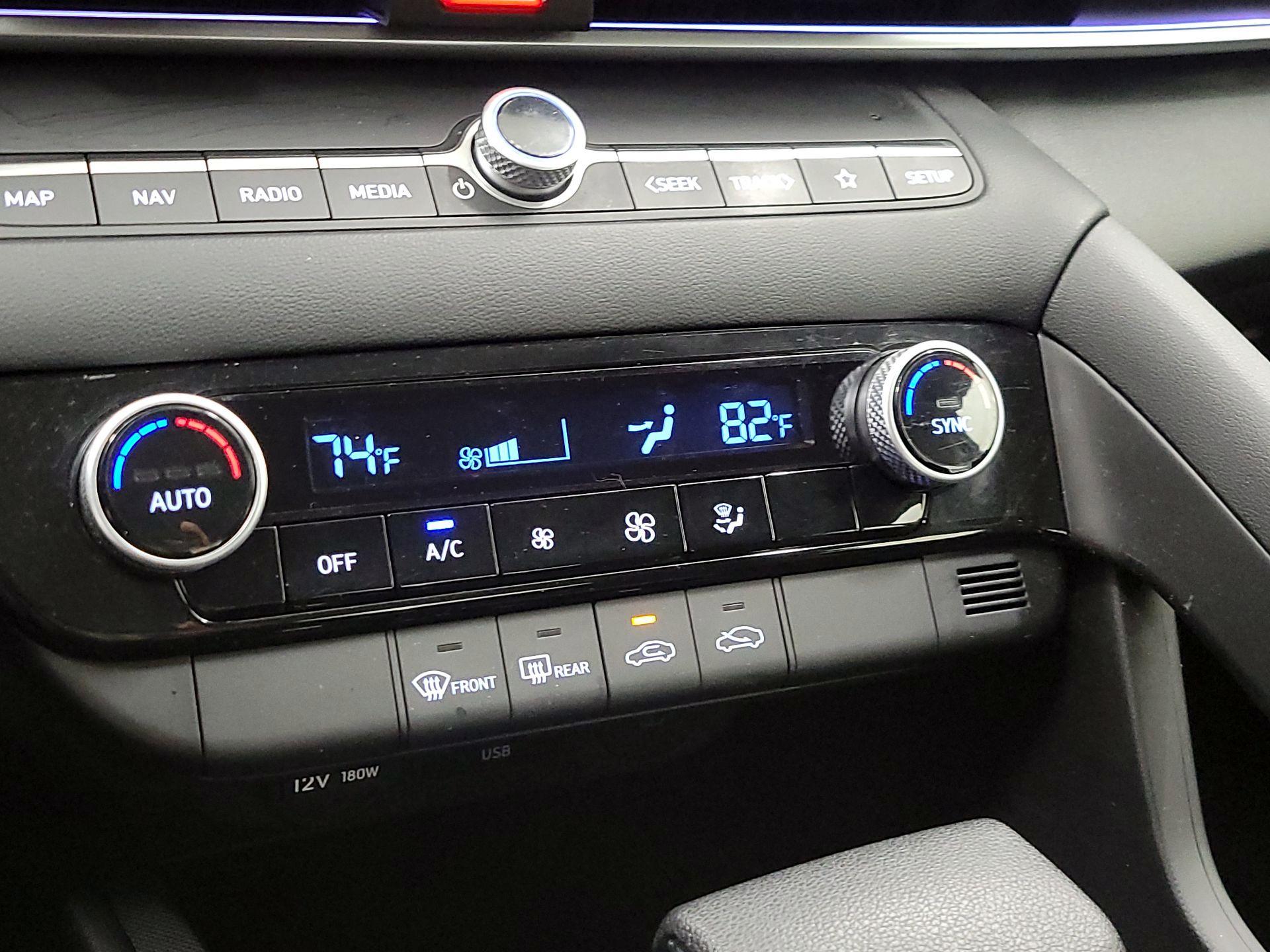 Thumbnail: 2024 Hyundai Elantra - 17