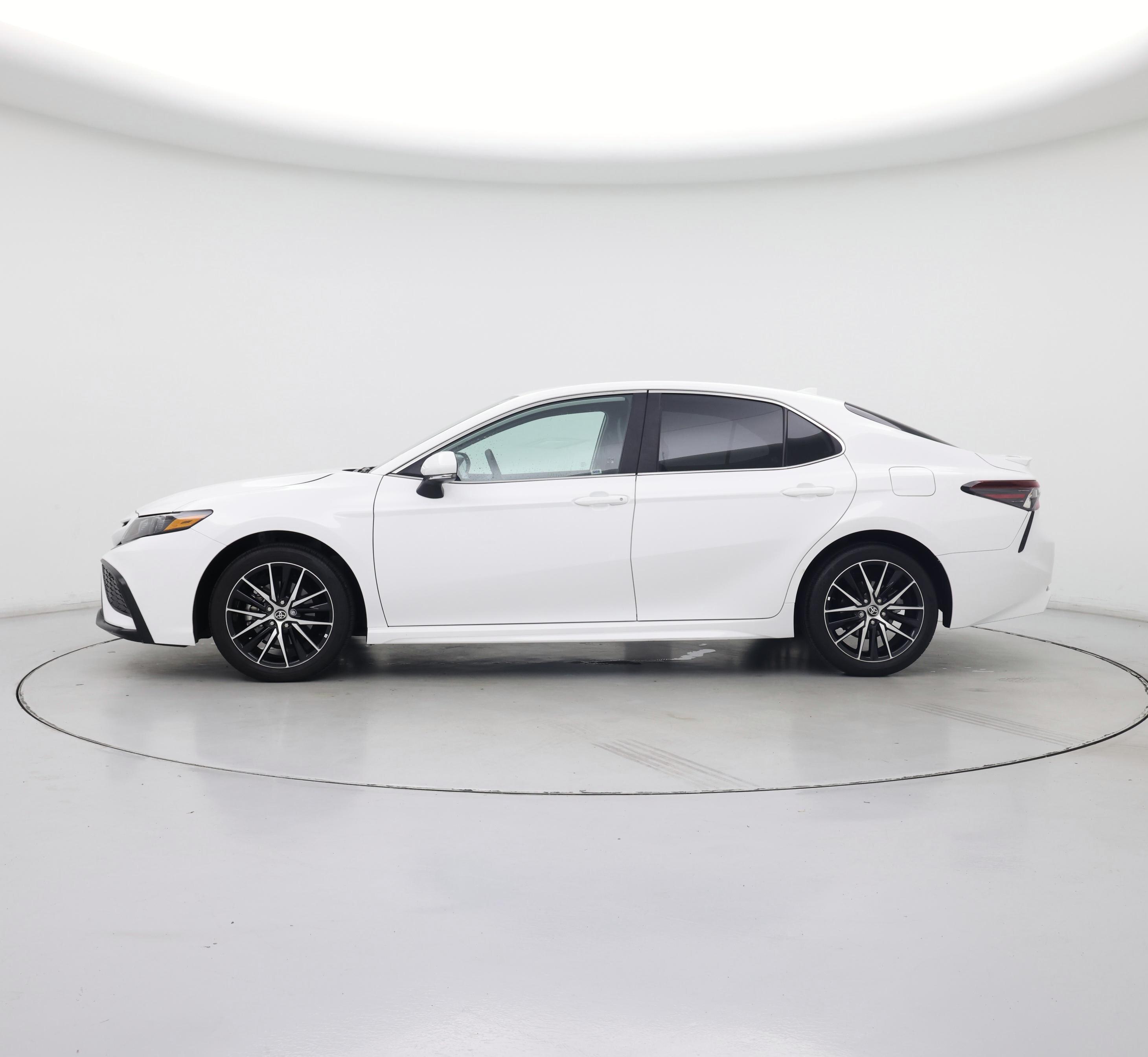 Thumbnail: 2024 Toyota Camry - 3