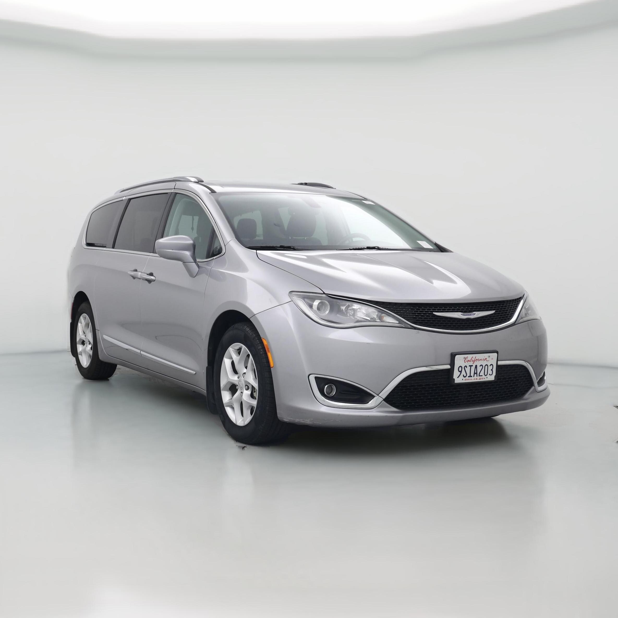 Thumbnail: 2017 Chrysler Pacifica - 1