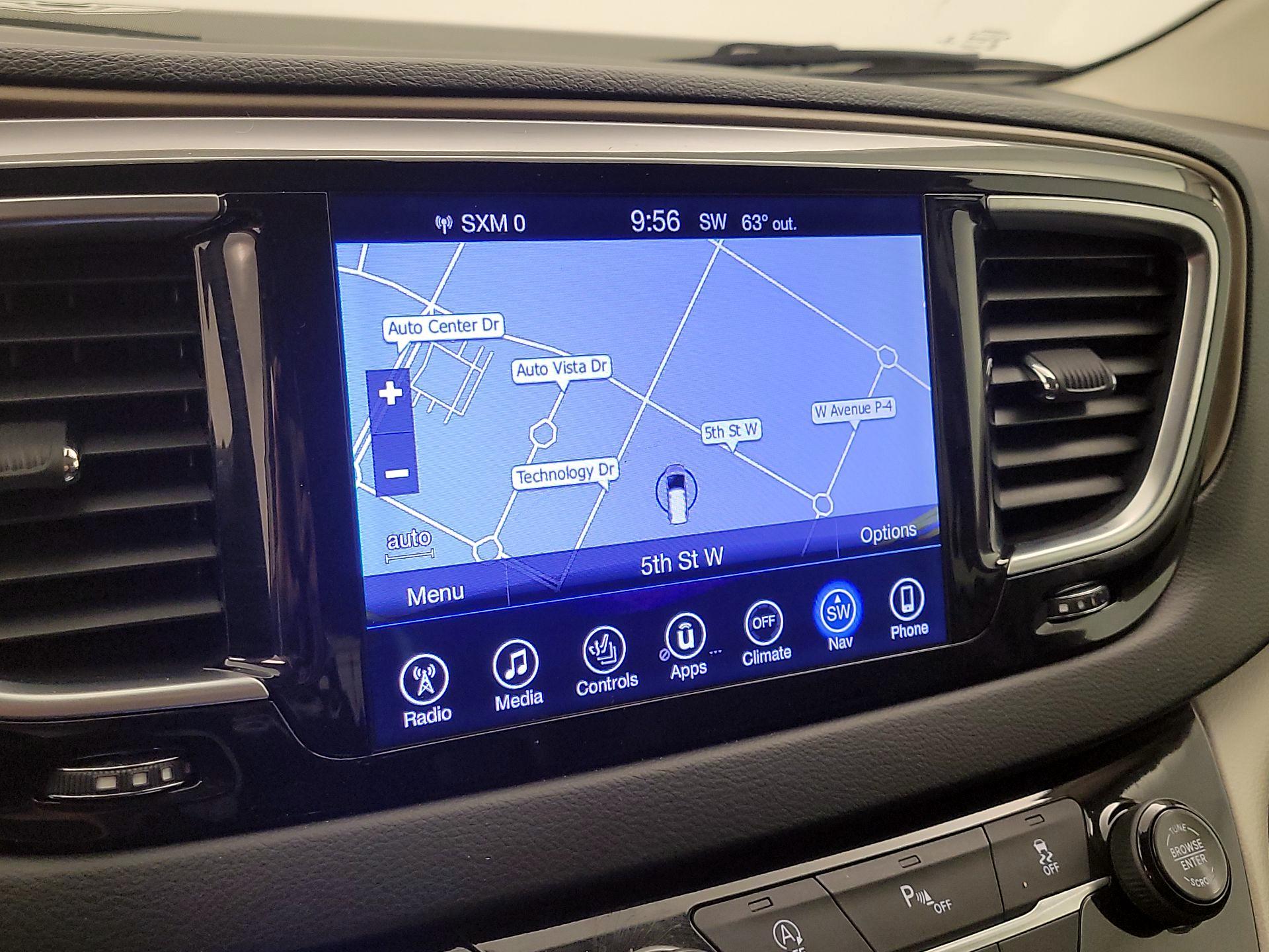 Thumbnail: 2017 Chrysler Pacifica - 14