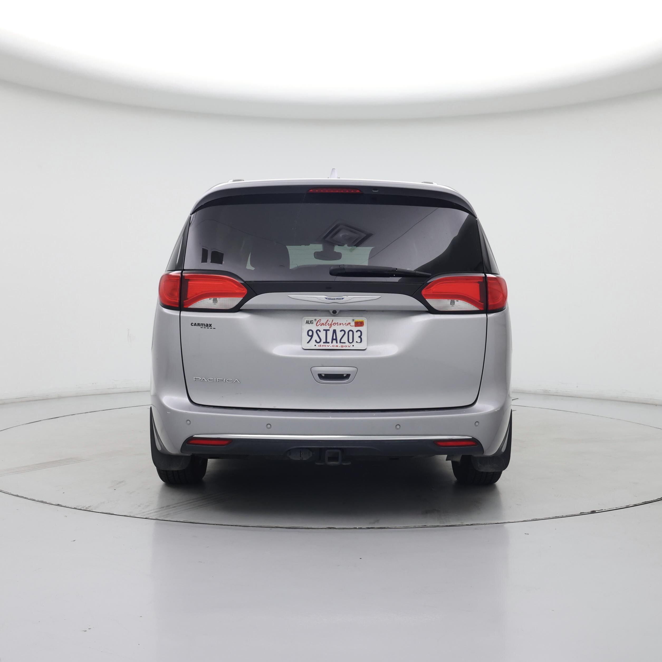 Thumbnail: 2017 Chrysler Pacifica - 6