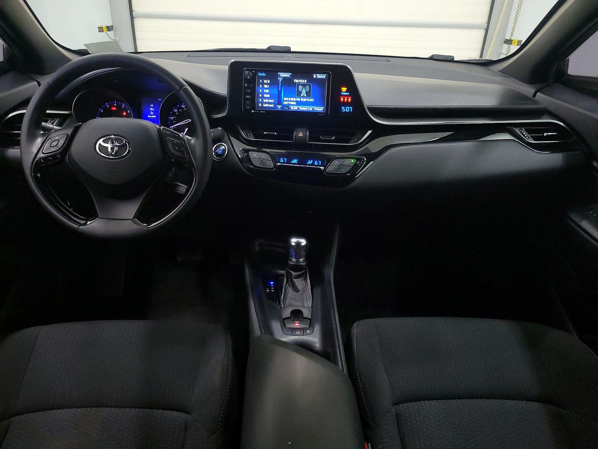 Thumbnail: 2018 Toyota C-HR - 9