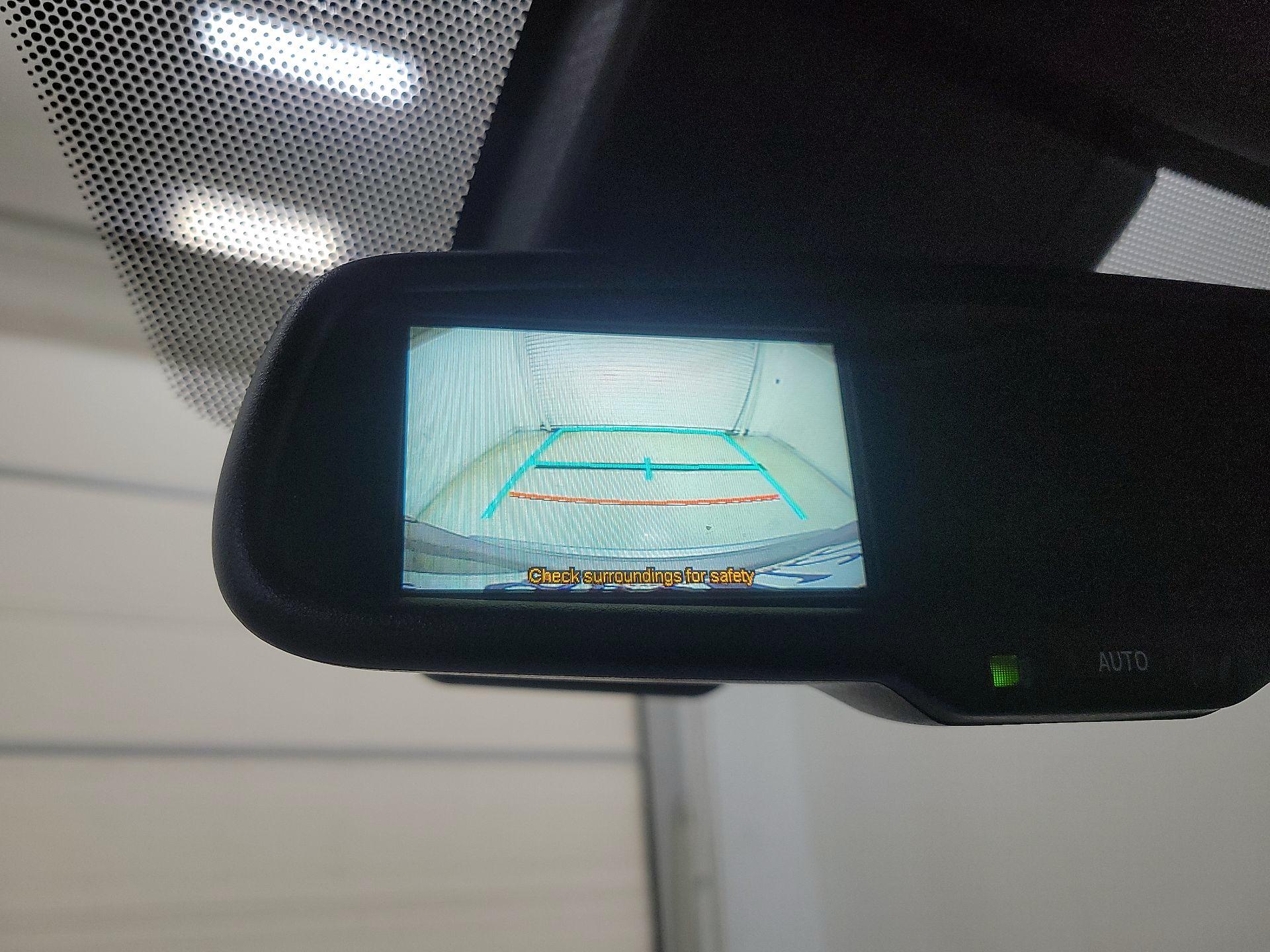 Thumbnail: 2018 Toyota C-HR - 13