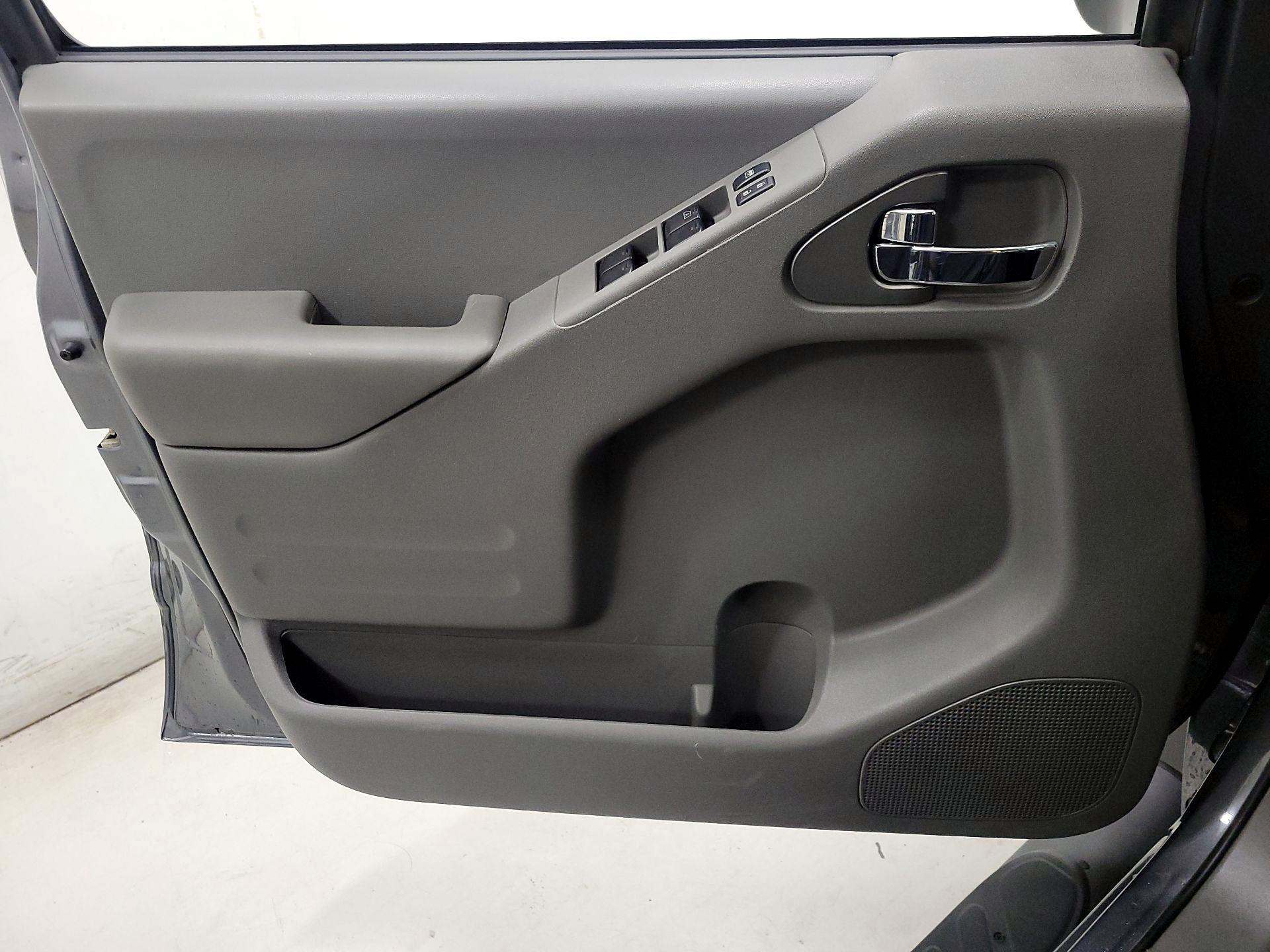 Thumbnail: 2019 Nissan Frontier - 12