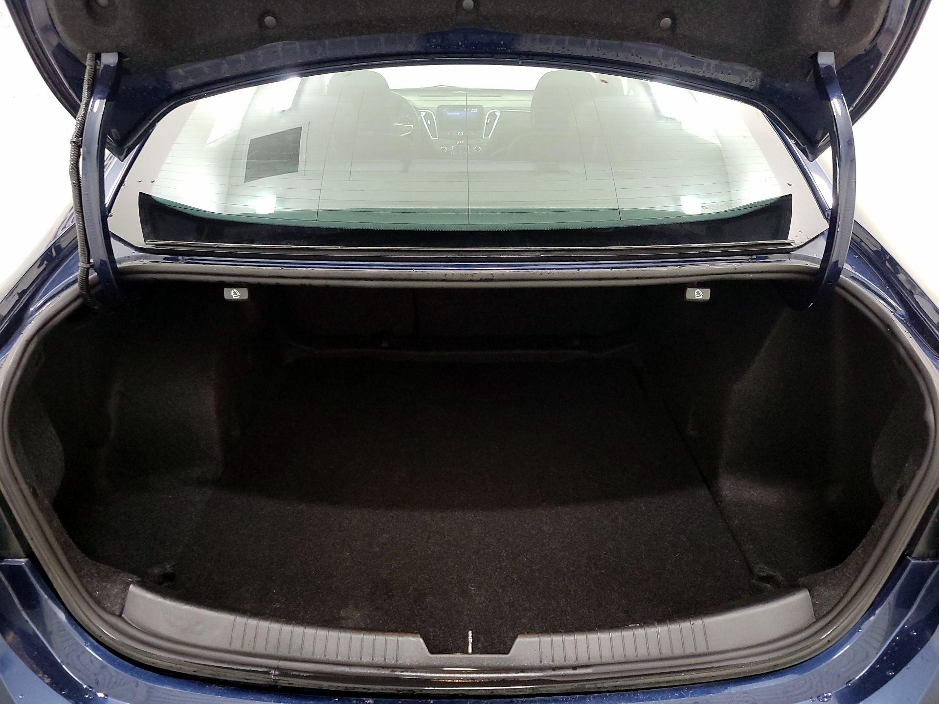 Thumbnail: 2020 Chevrolet Malibu - 20