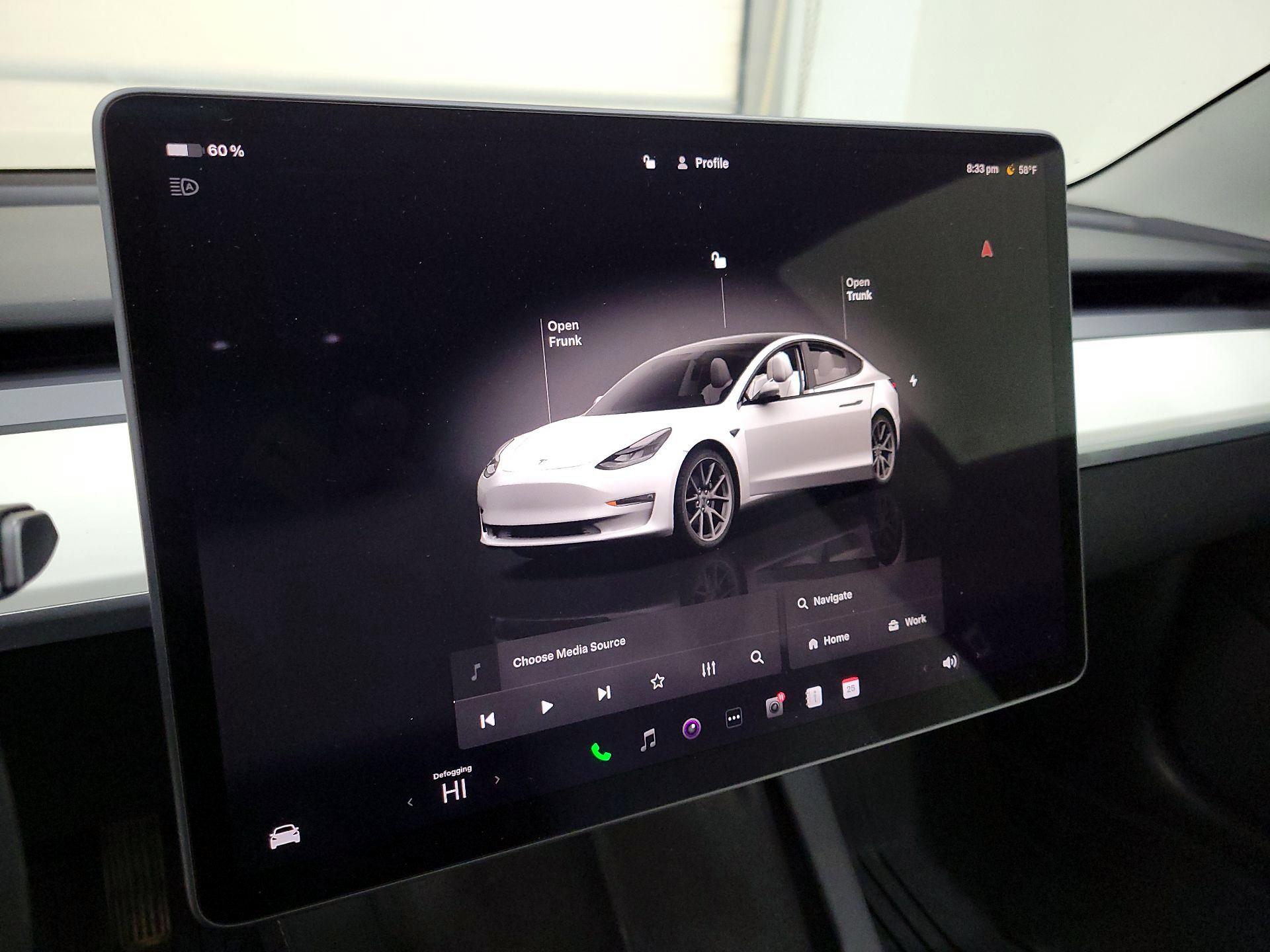 Thumbnail: 2022 Tesla Model 3 - 15