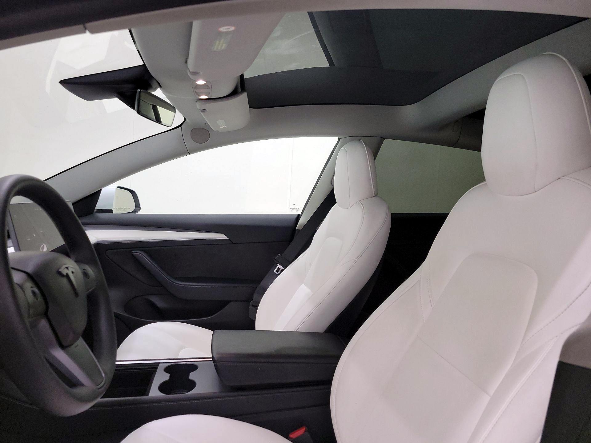 Thumbnail: 2022 Tesla Model 3 - 18