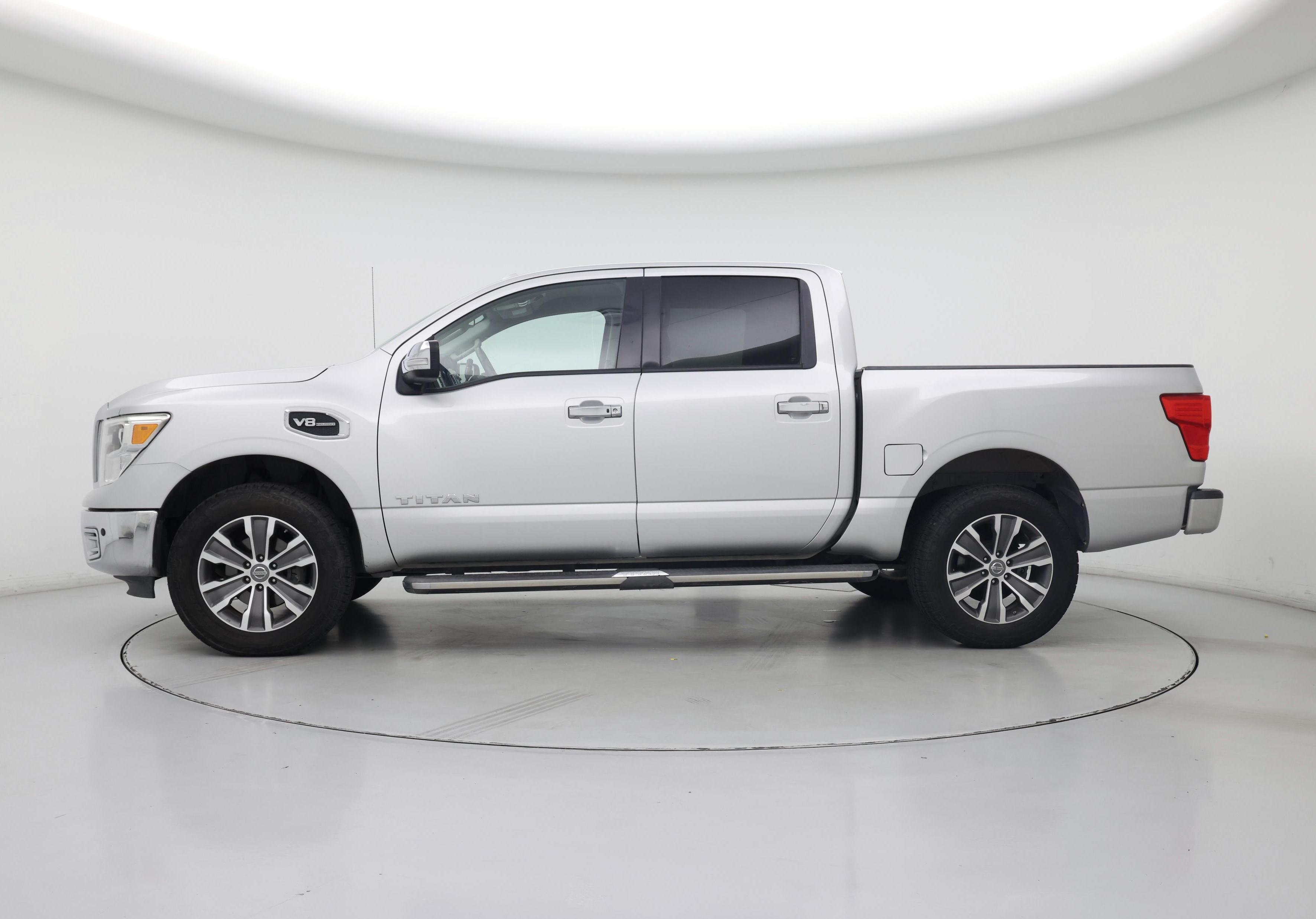 Thumbnail: 2017 Nissan Titan - 3