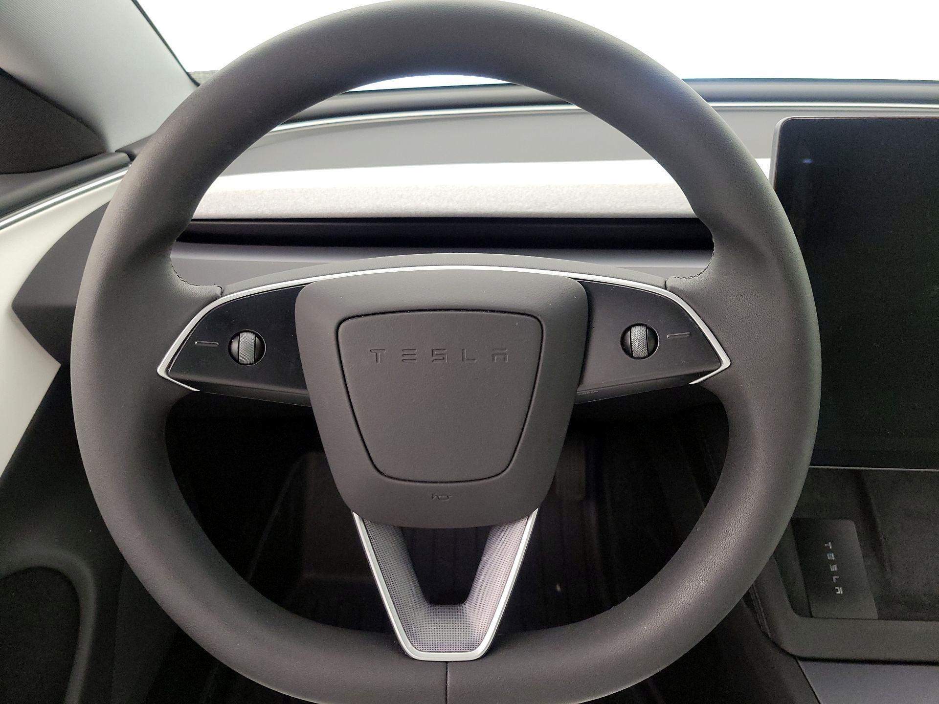 Thumbnail: 2024 Tesla Model 3 - 10