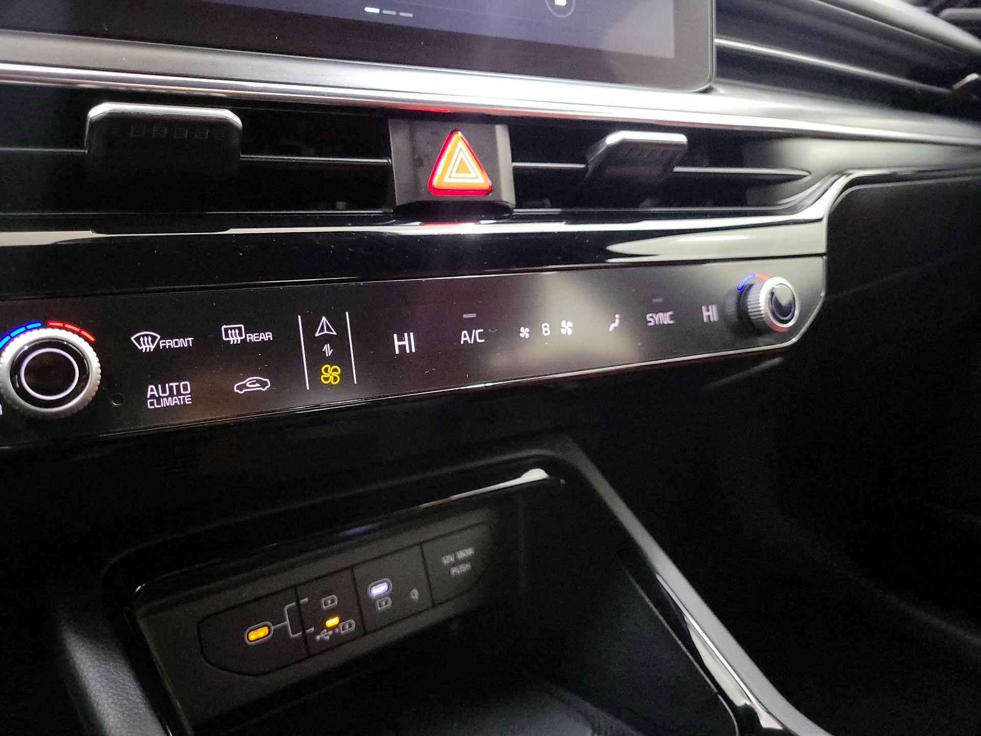 Thumbnail: 2025 Kia K5 - 17