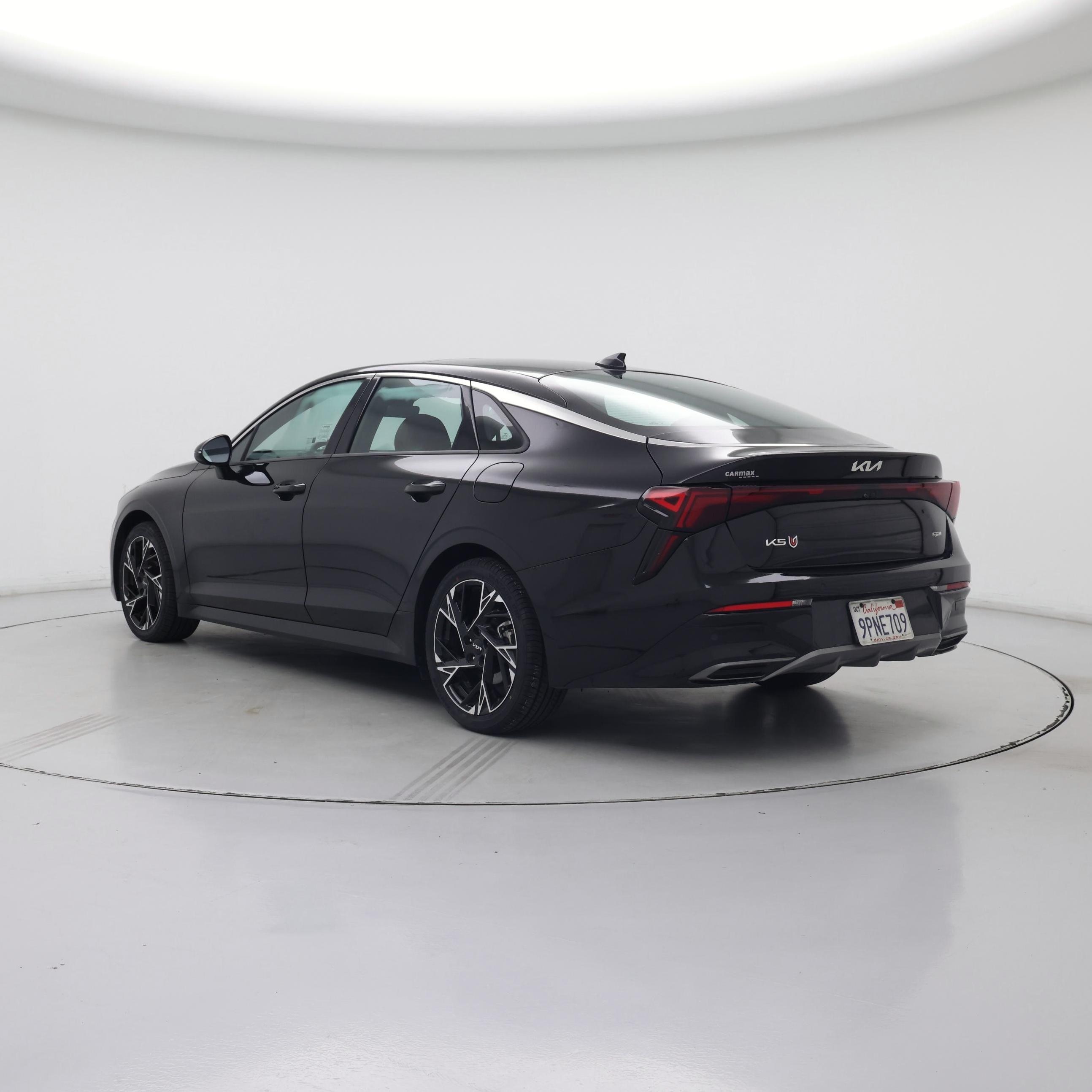 Thumbnail: 2025 Kia K5 - 2