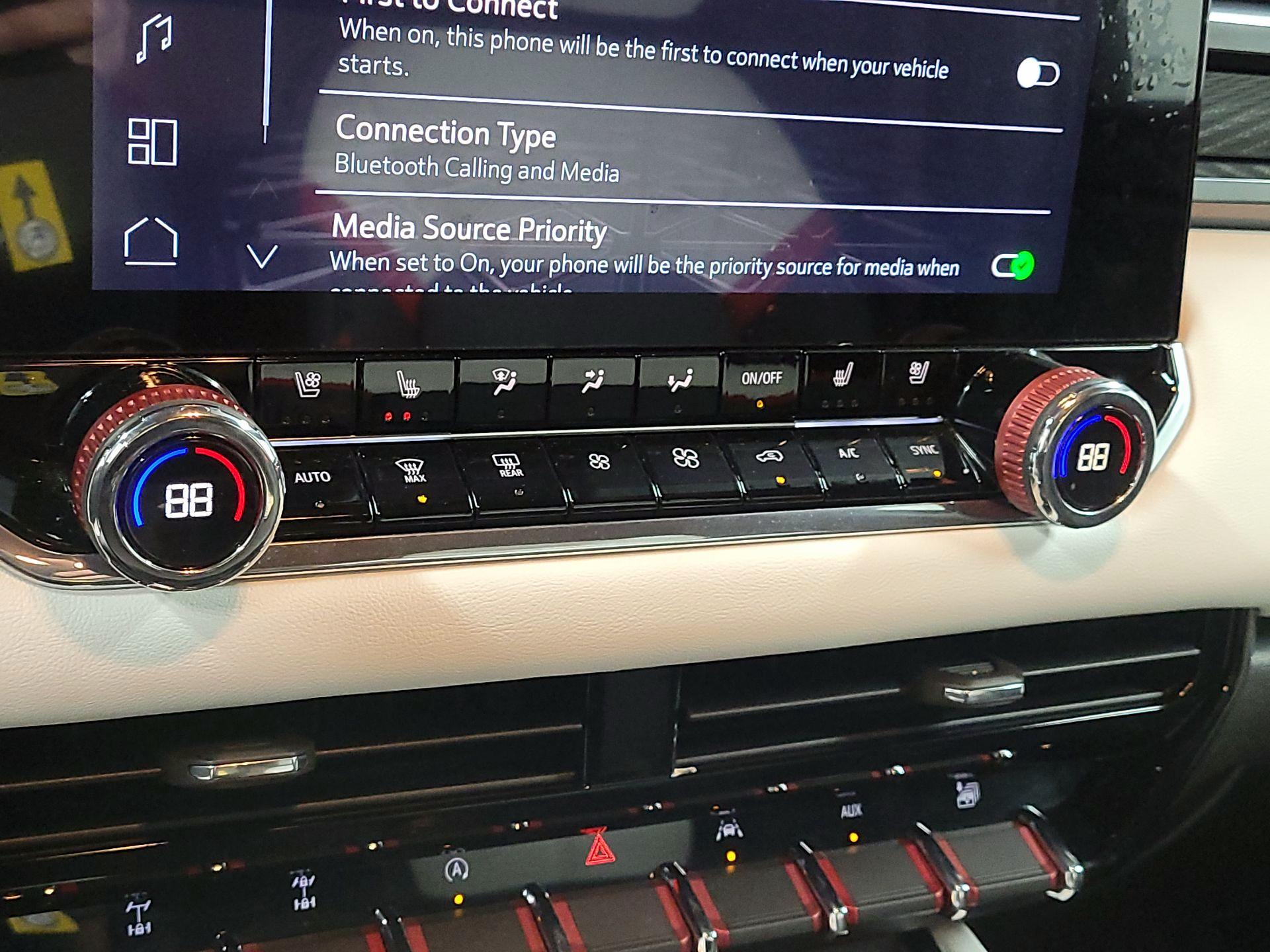 Thumbnail: 2024 GMC Canyon - 17