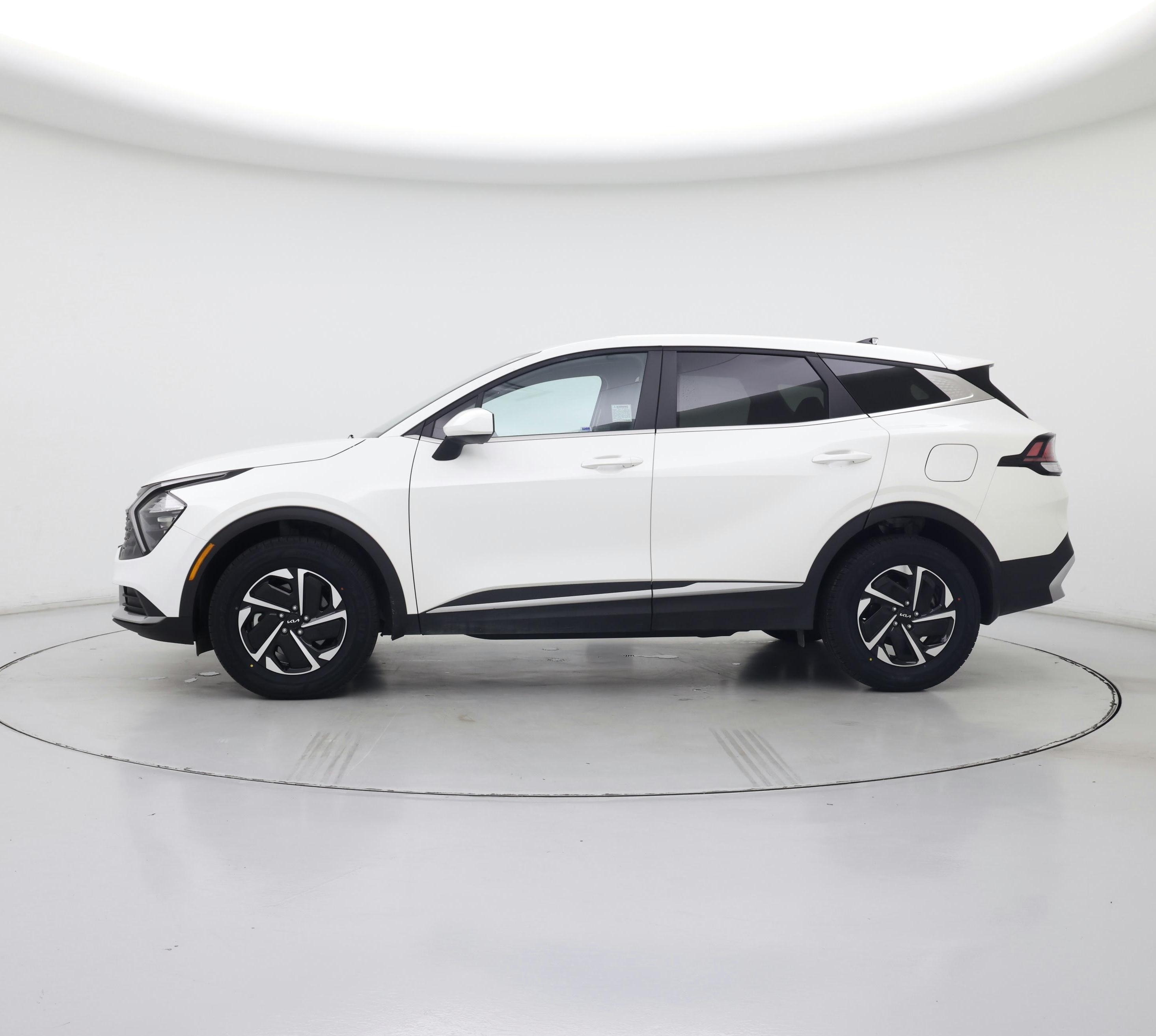 Thumbnail: 2023 Kia Sportage - 3