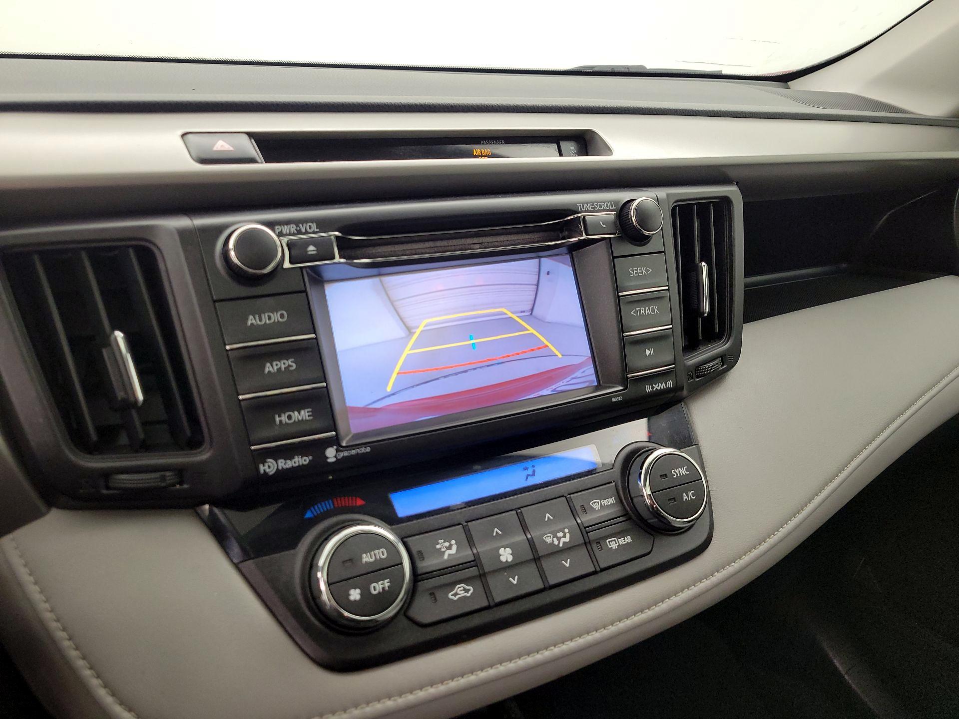 Thumbnail: 2016 Toyota RAV4 - 14