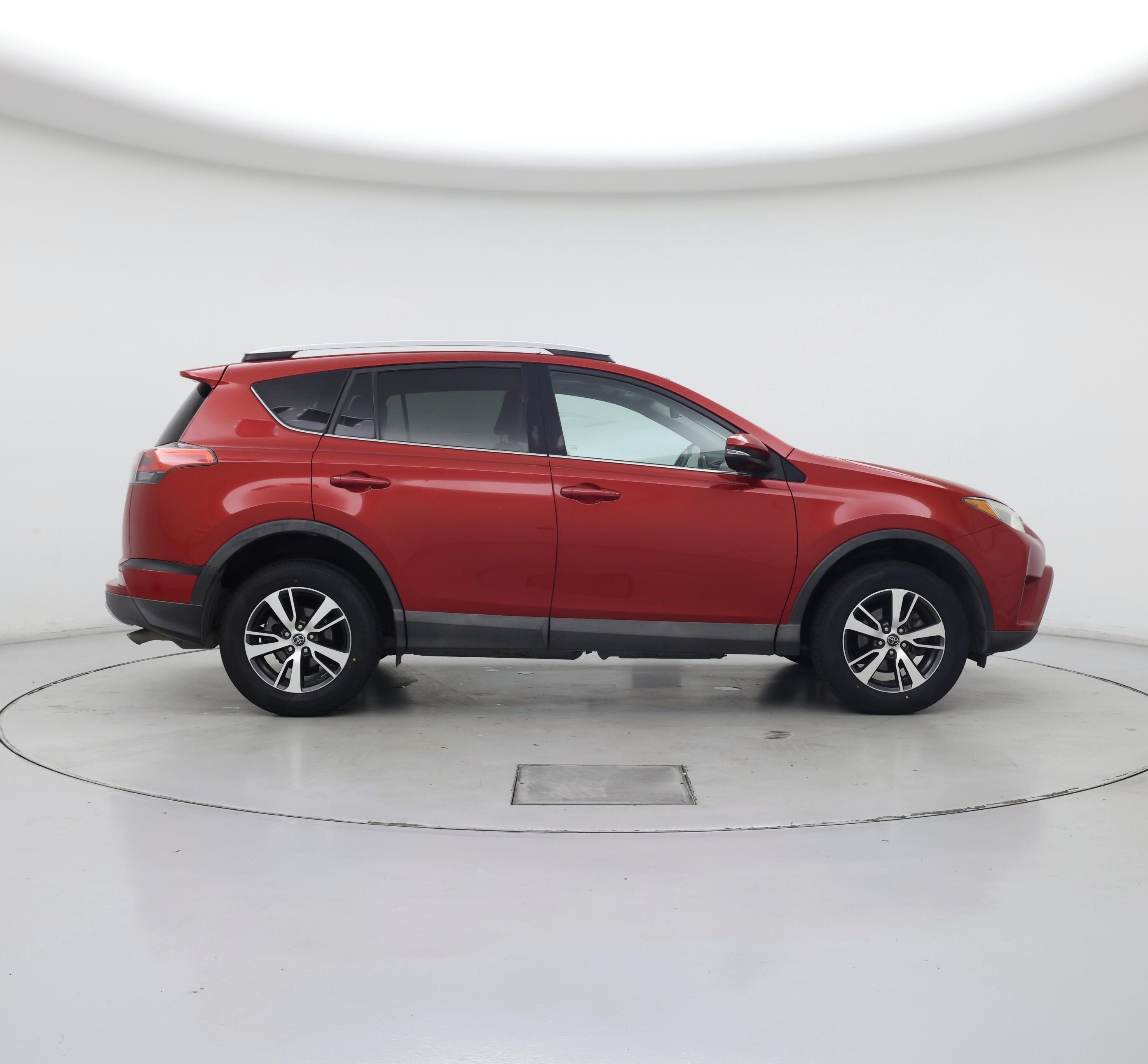 Thumbnail: 2016 Toyota RAV4 - 7